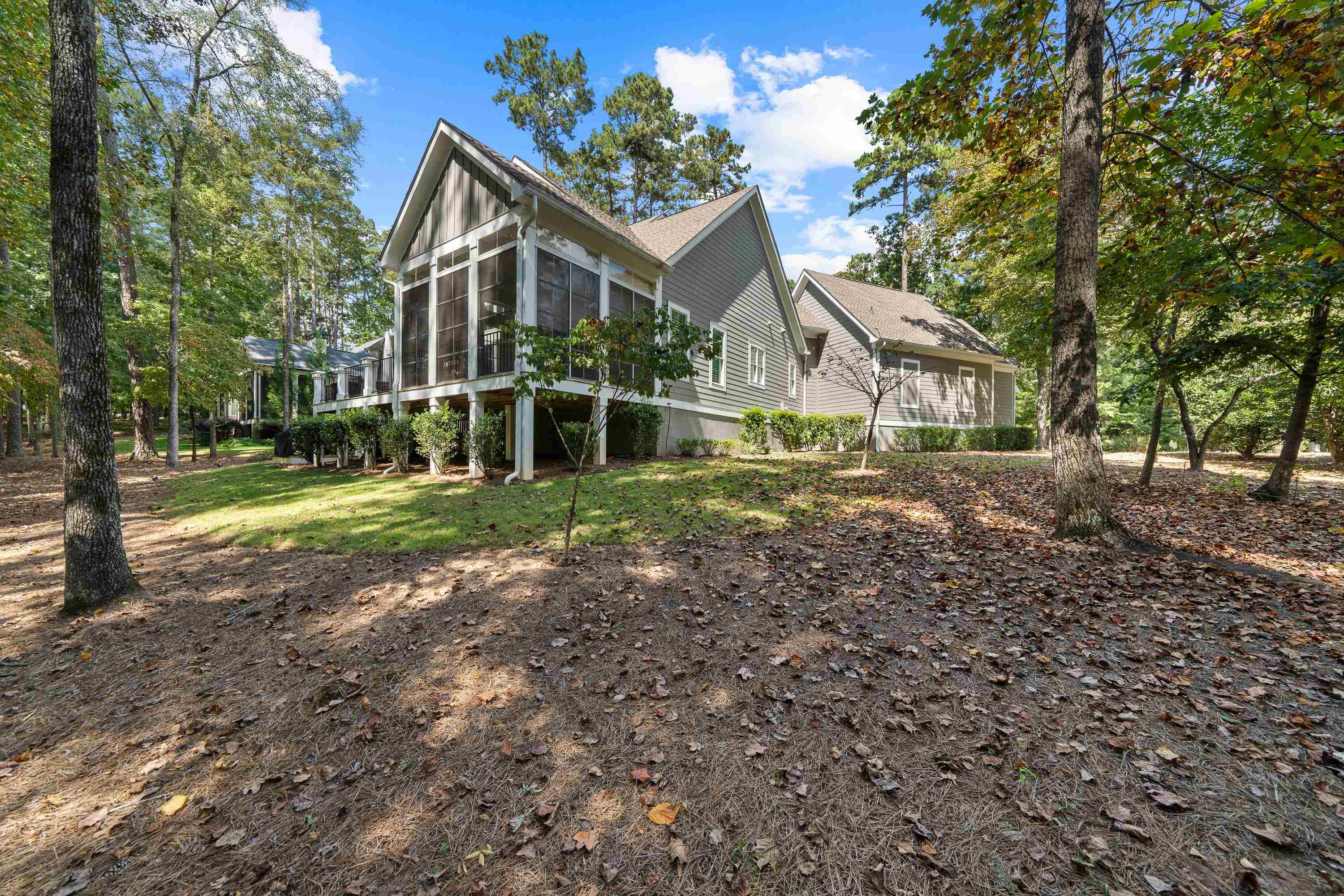 1040 QUAKER RIDGE ROAD