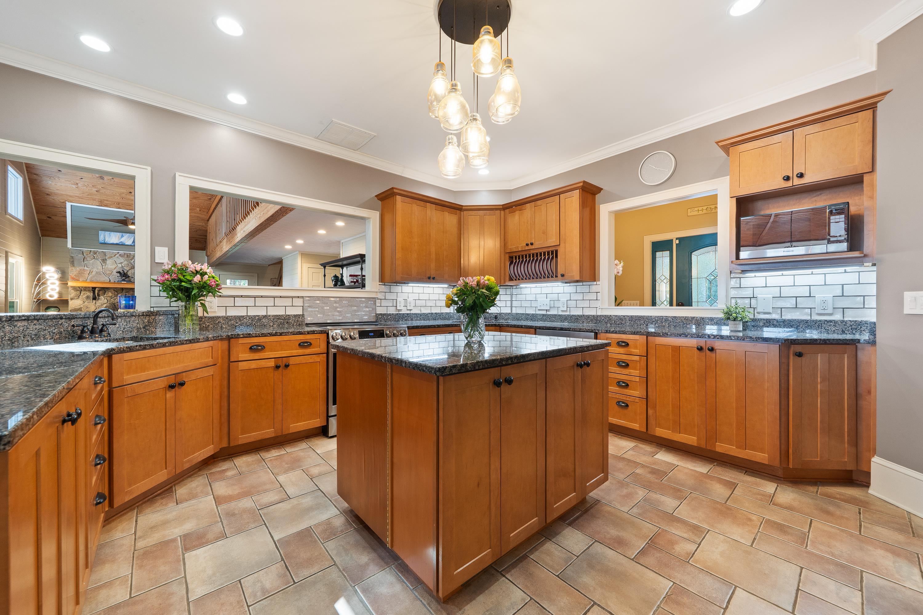 1250 CHEROKEE TRAIL