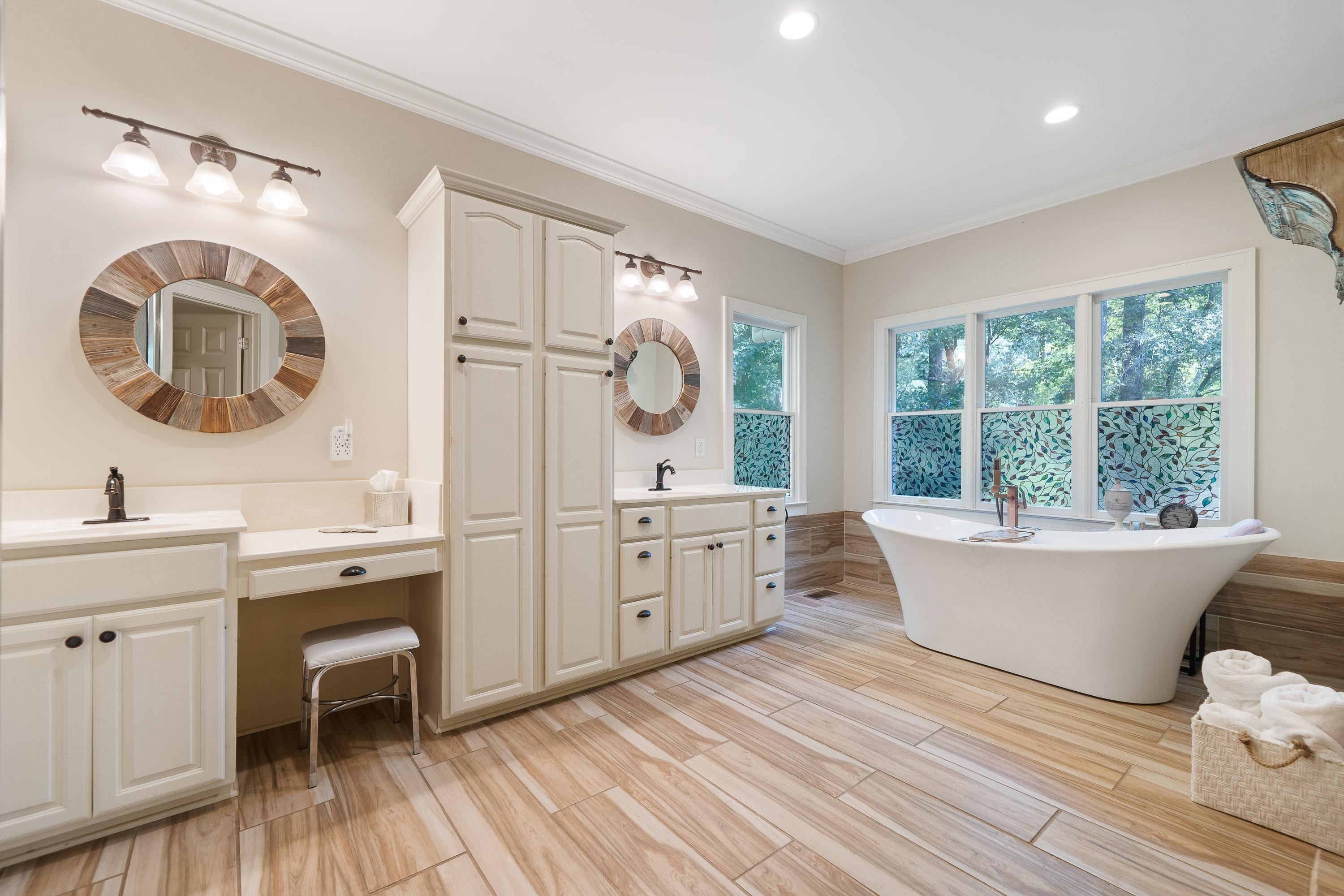 1250 CHEROKEE TRAIL