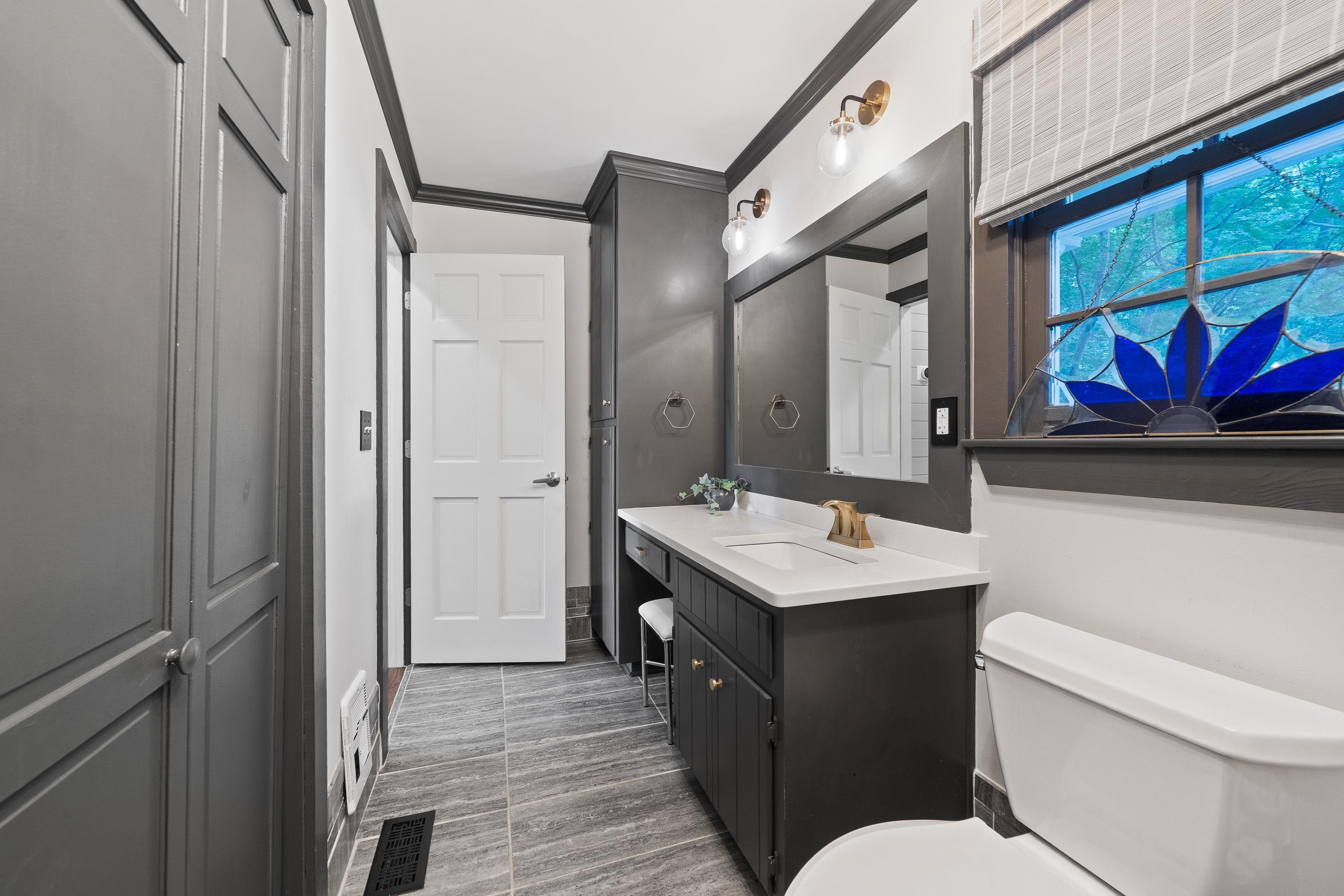 1250 CHEROKEE TRAIL