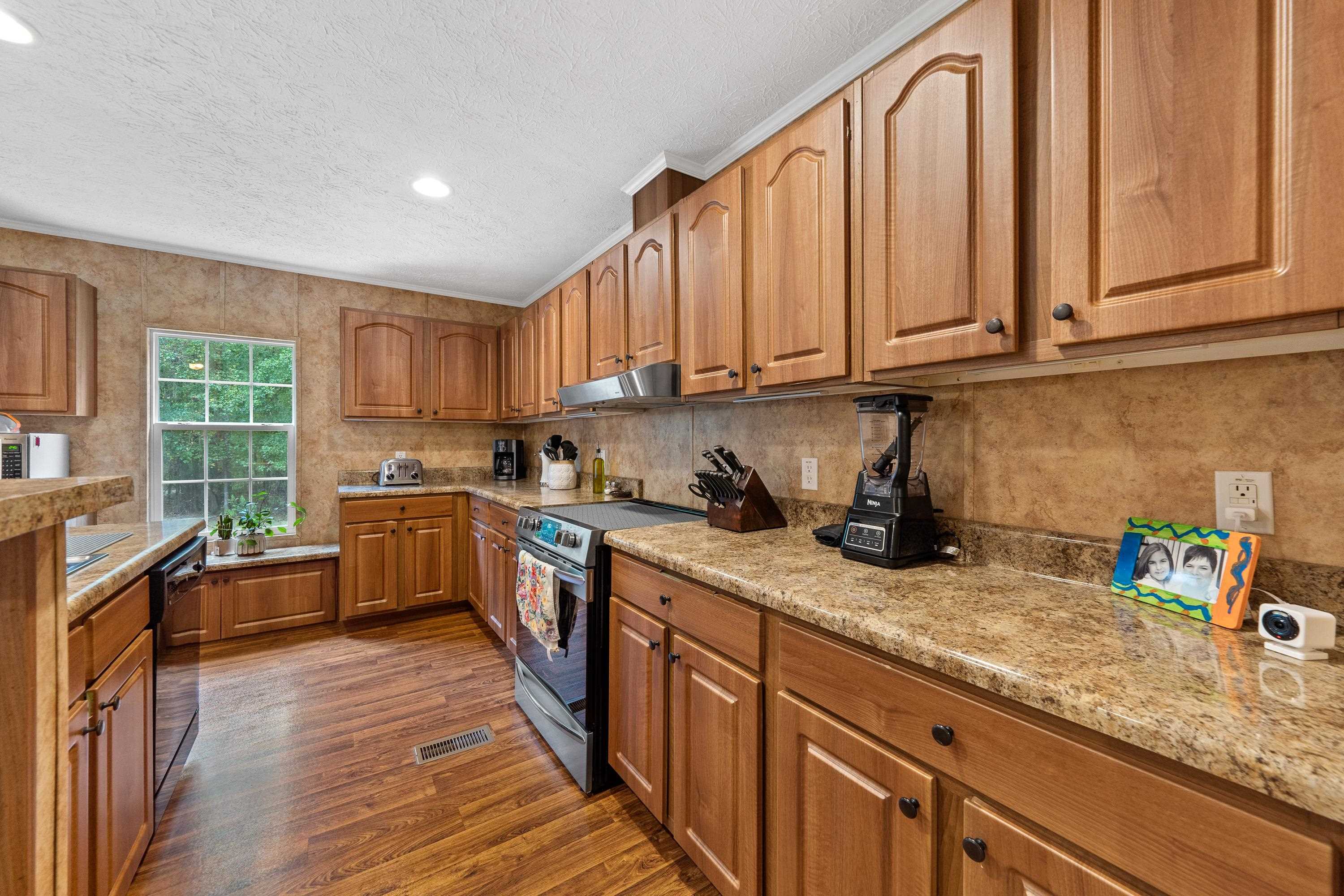 184 N STEELE BRIDGE ROAD