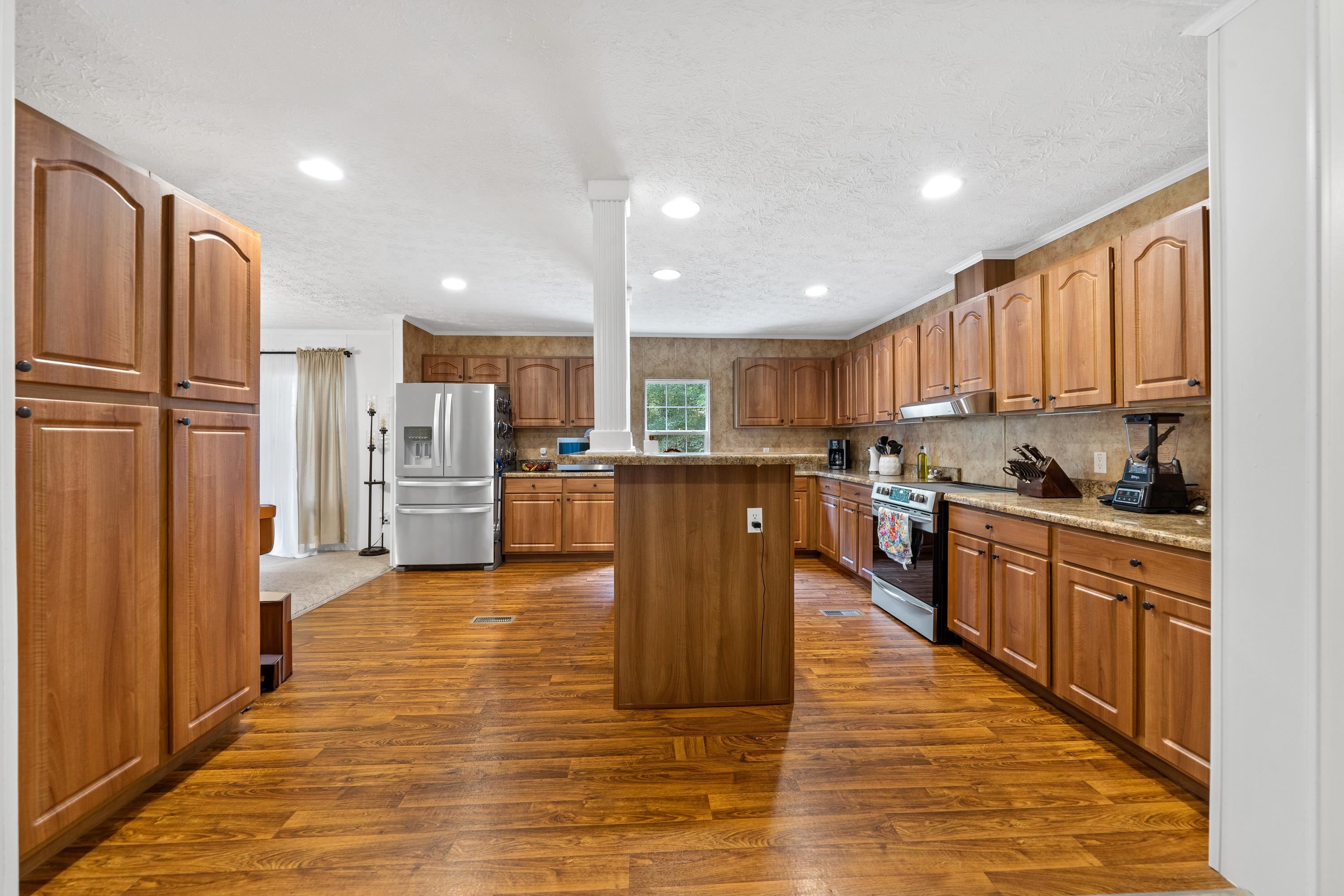 184 N STEELE BRIDGE ROAD