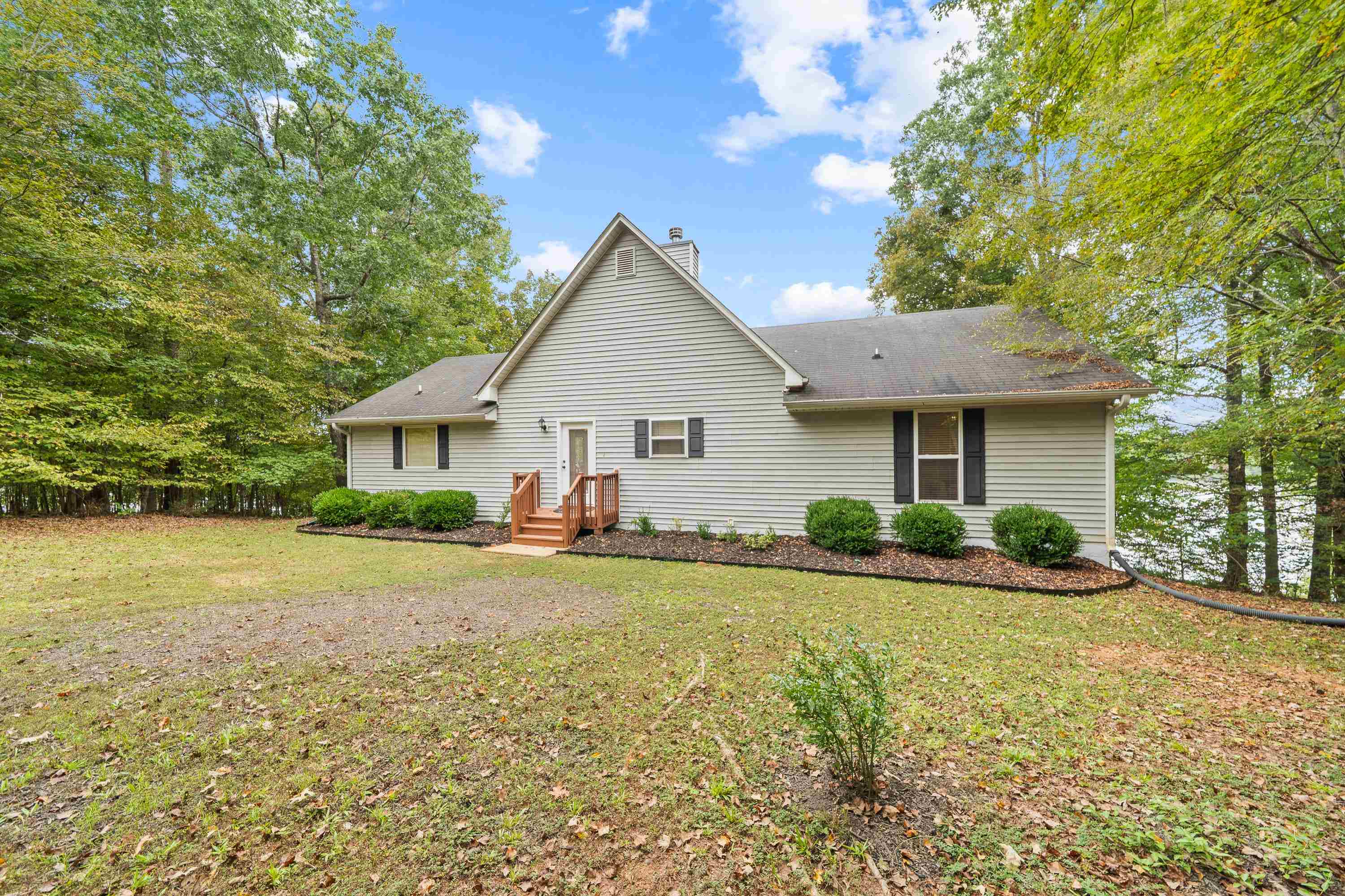 1475 JAMESWAY DRIVE