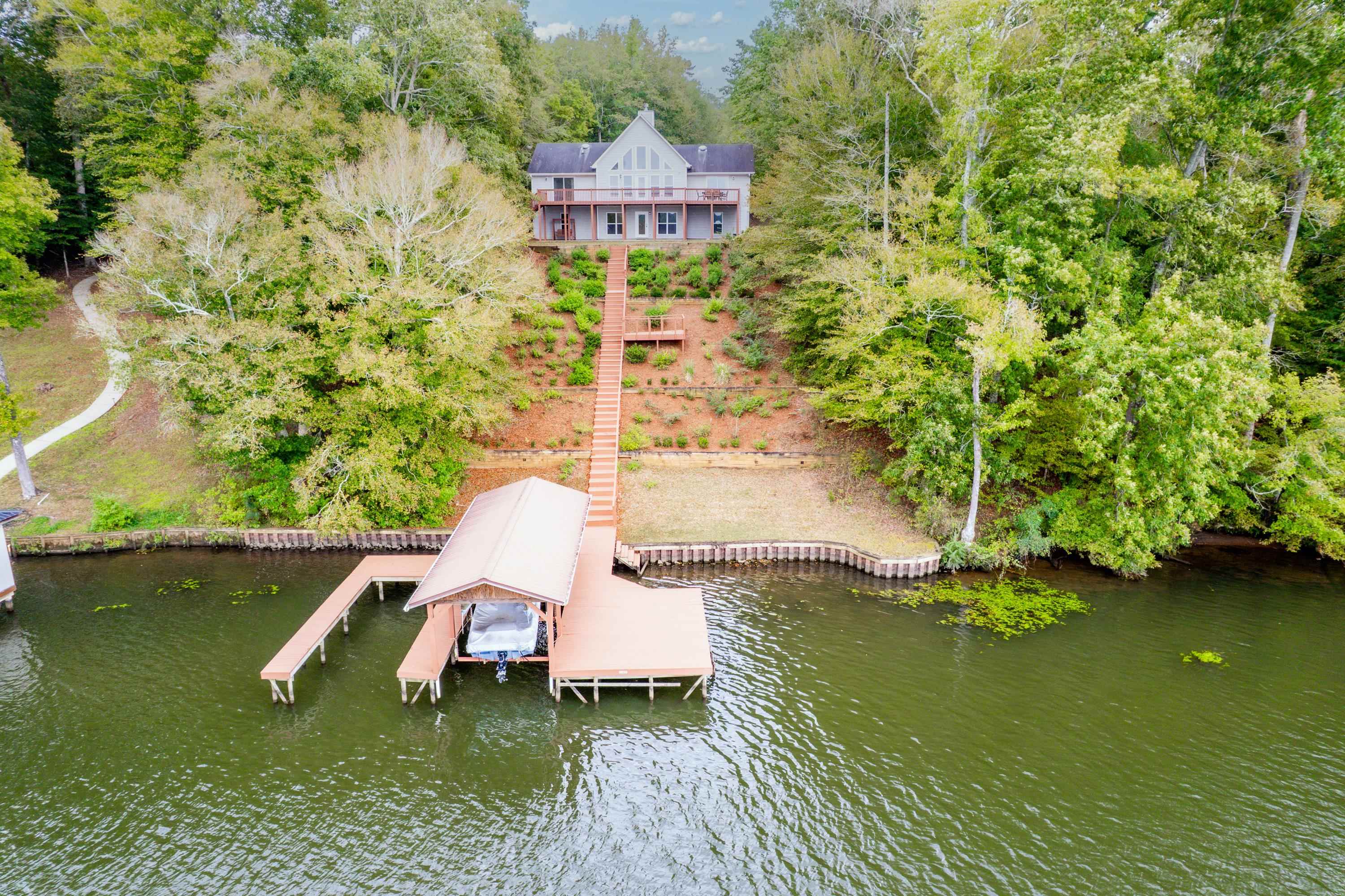 1475 JAMESWAY DRIVE