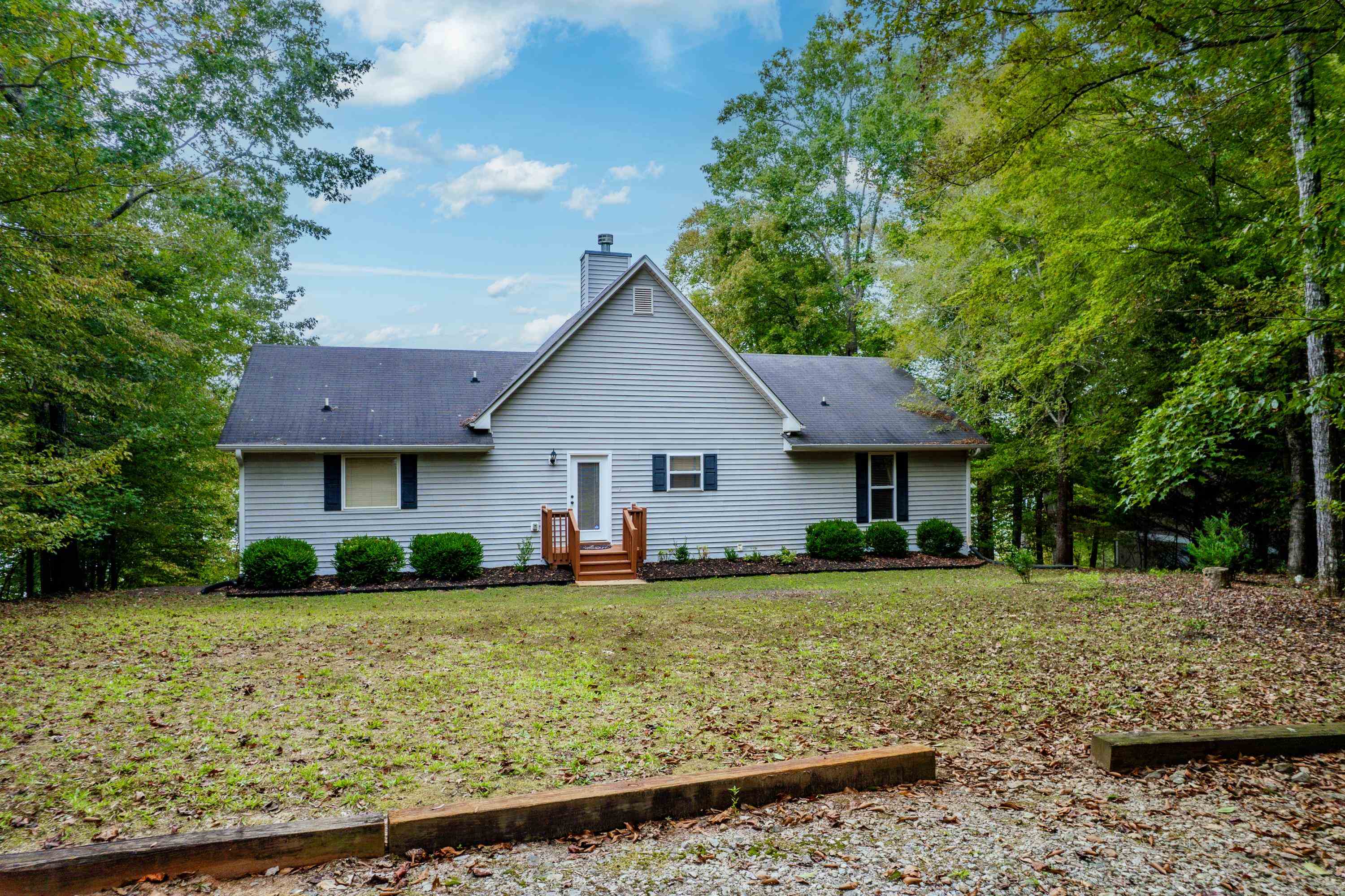 1475 JAMESWAY DRIVE