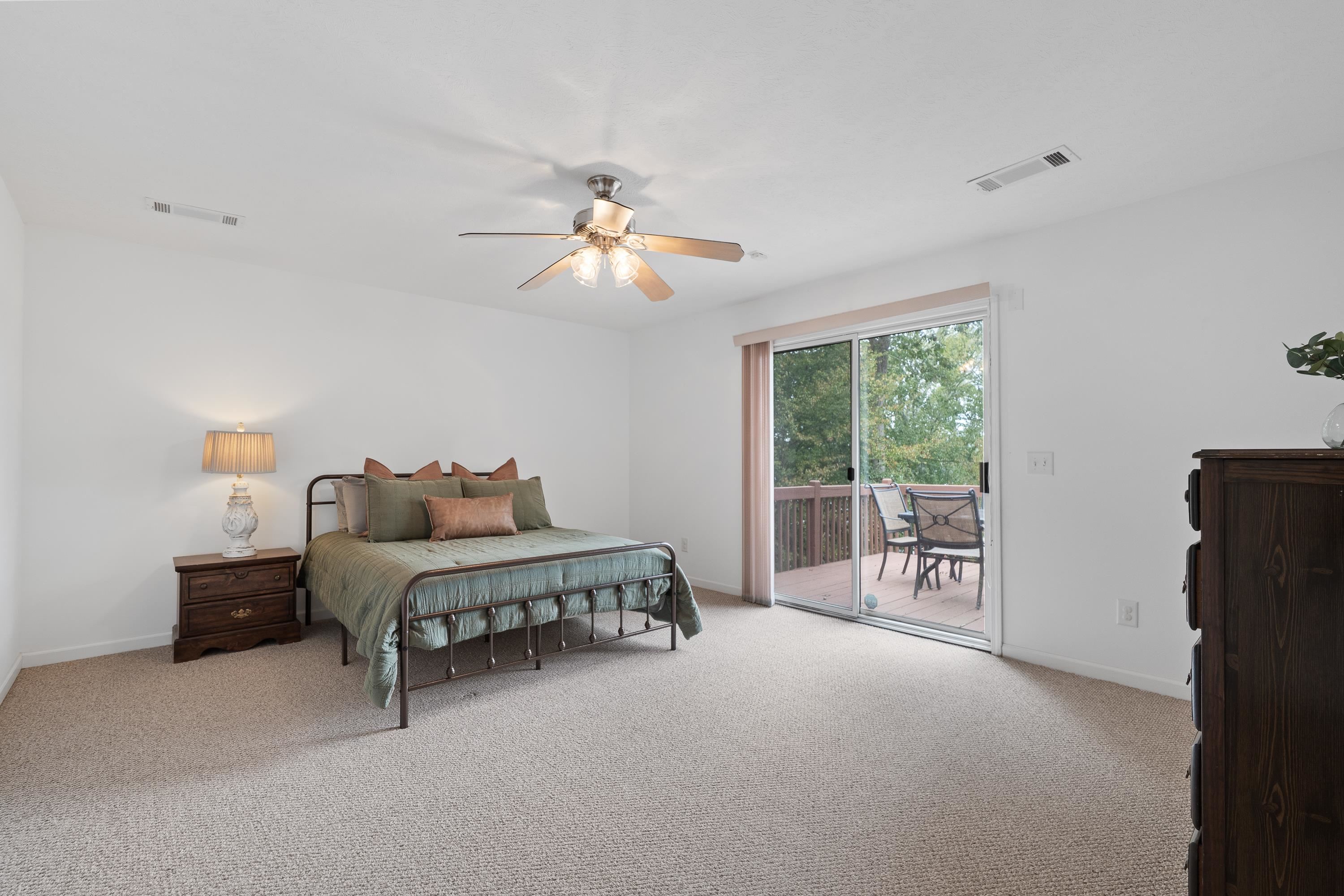 1475 JAMESWAY DRIVE