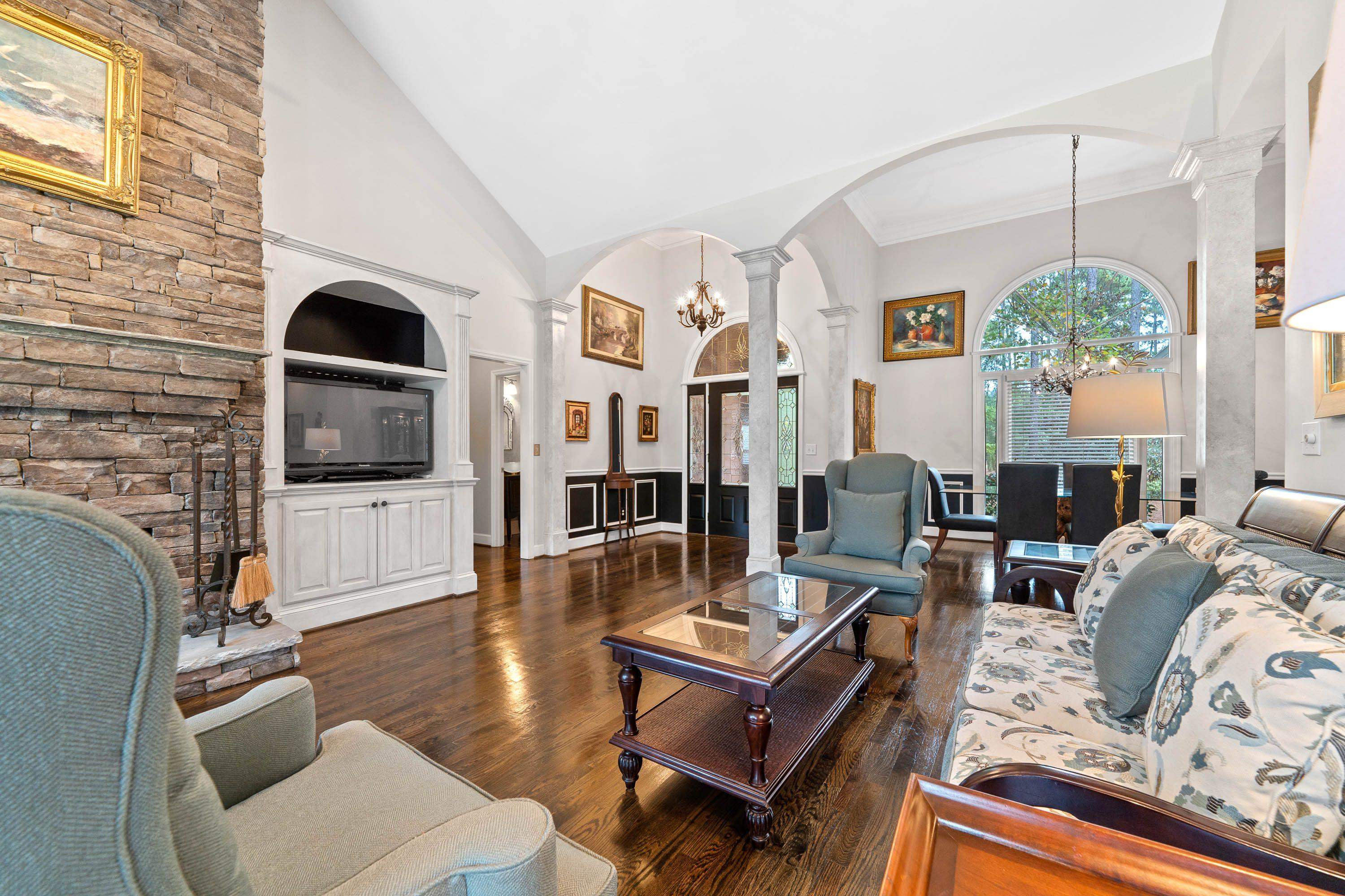 176 HOPETON LANE