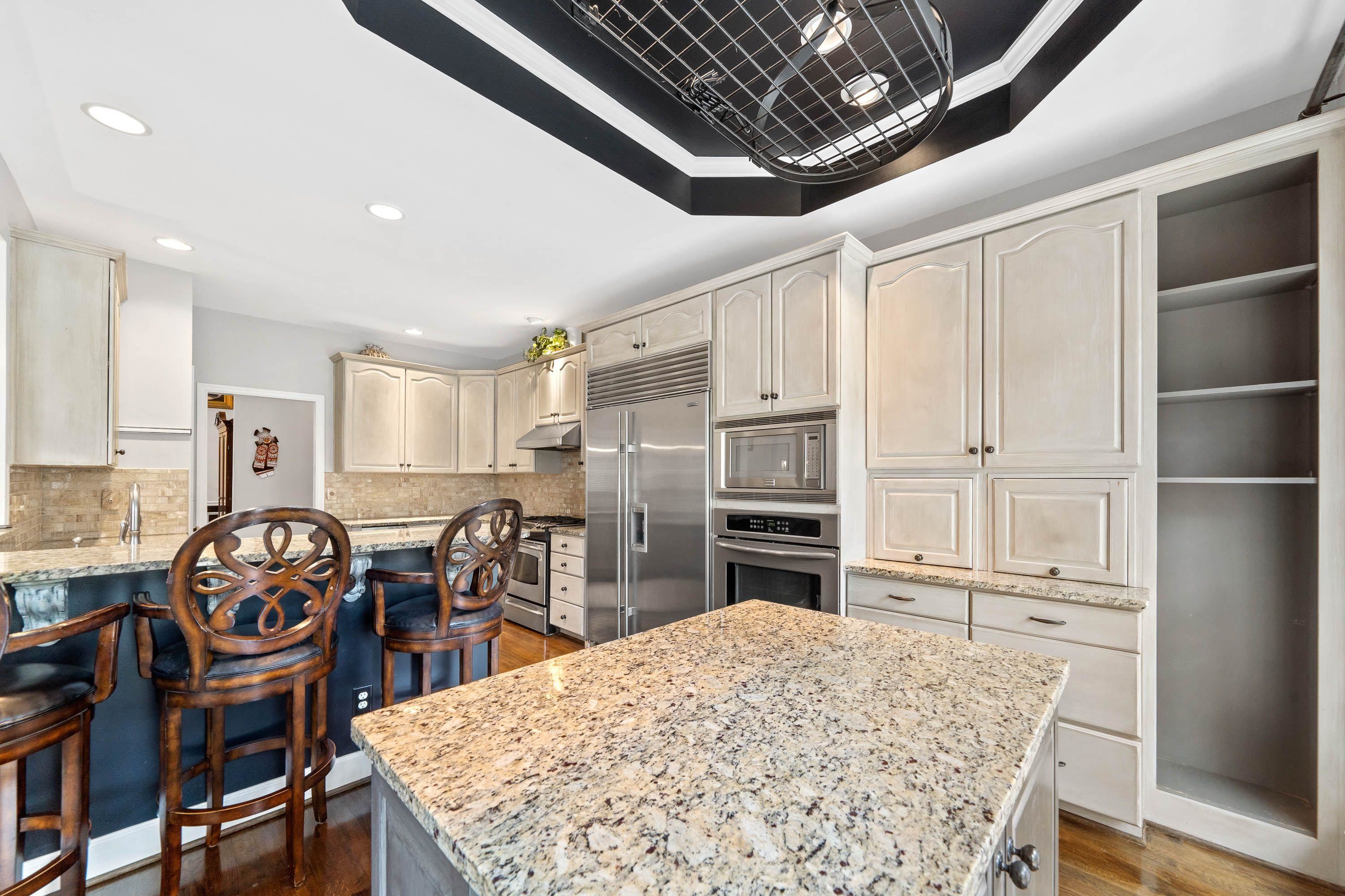 176 HOPETON LANE