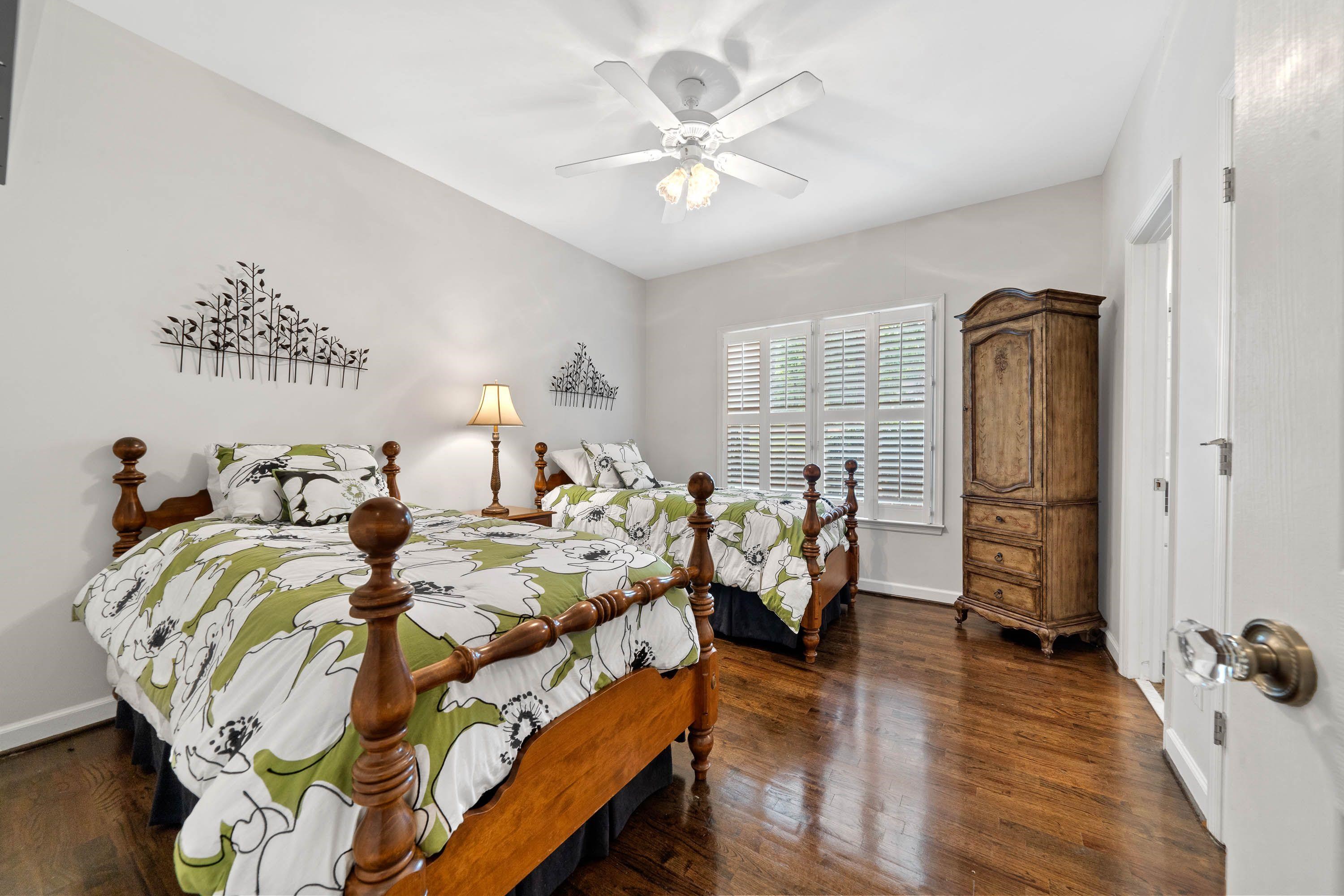 176 HOPETON LANE