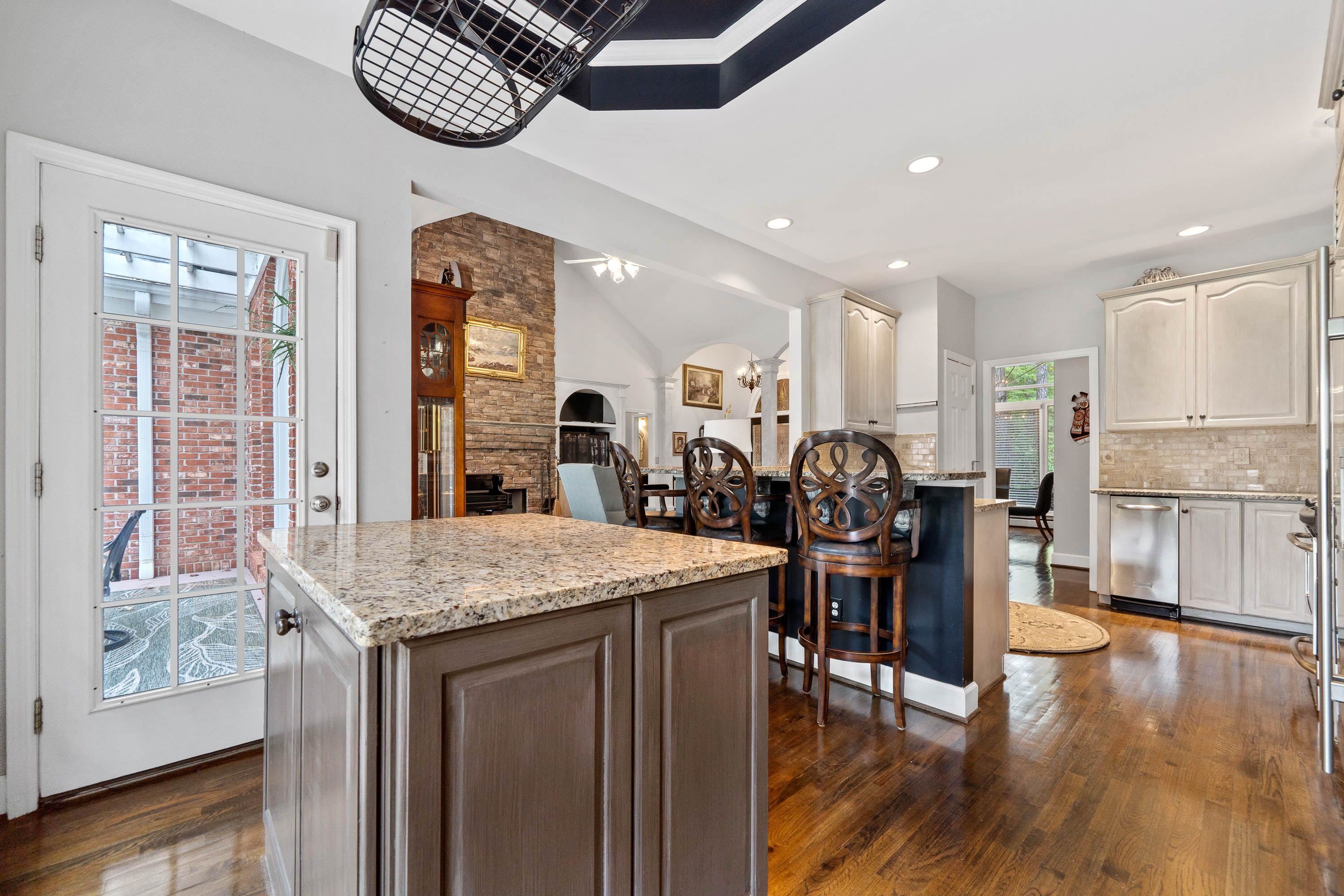 176 HOPETON LANE