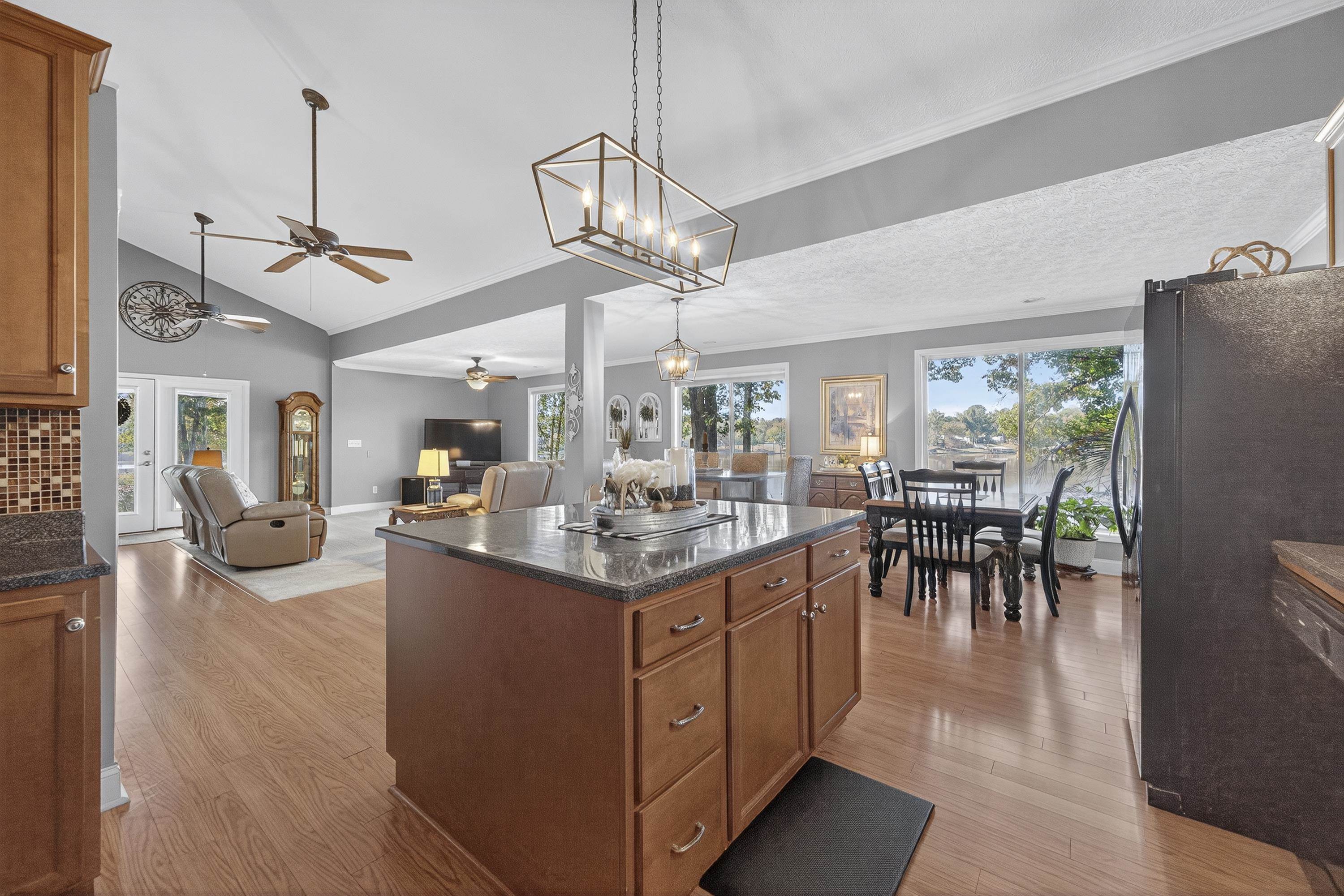 130 W DAYLIGHT DRIVE, Eatonton