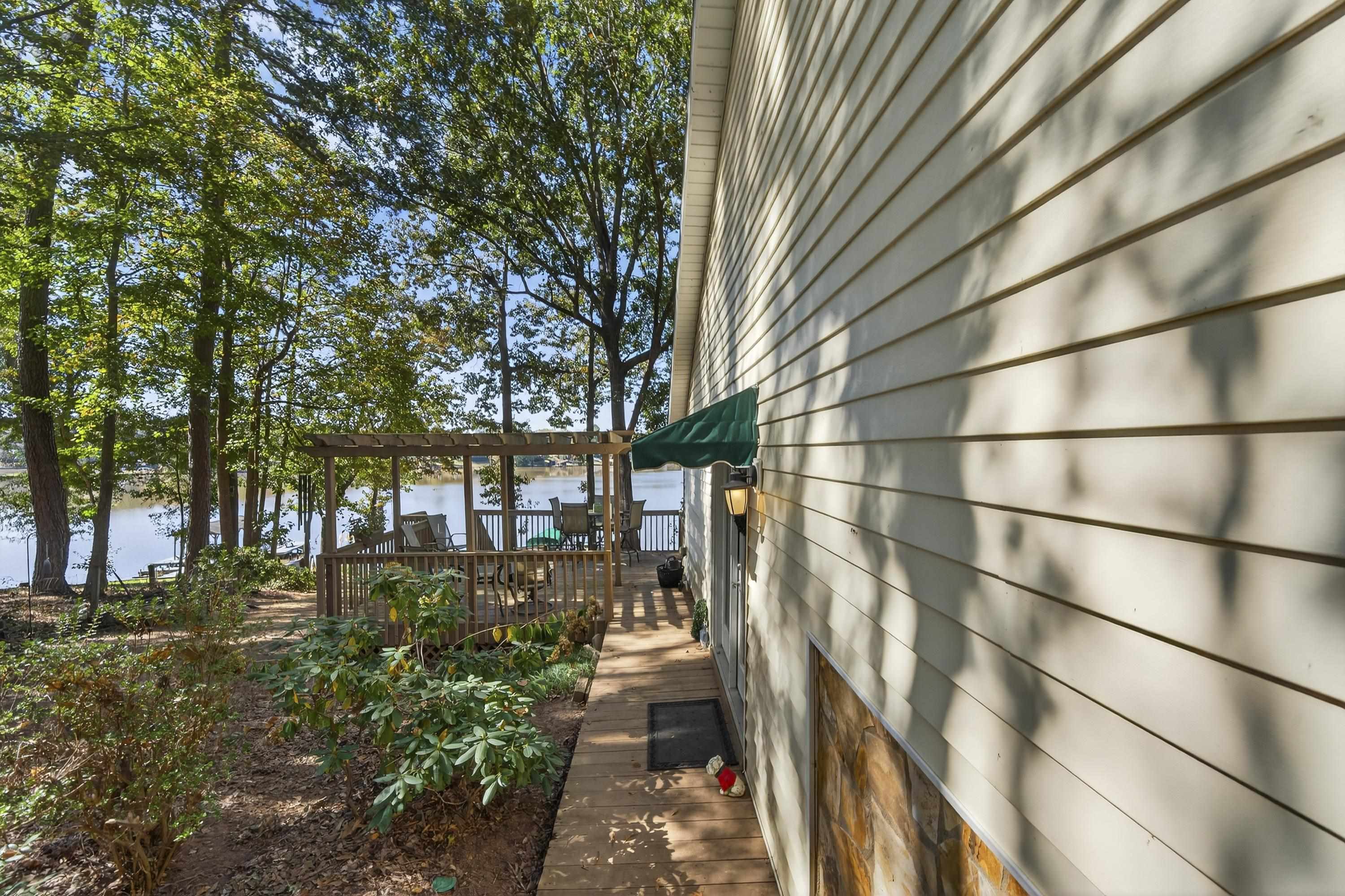 130 W DAYLIGHT DRIVE, Eatonton