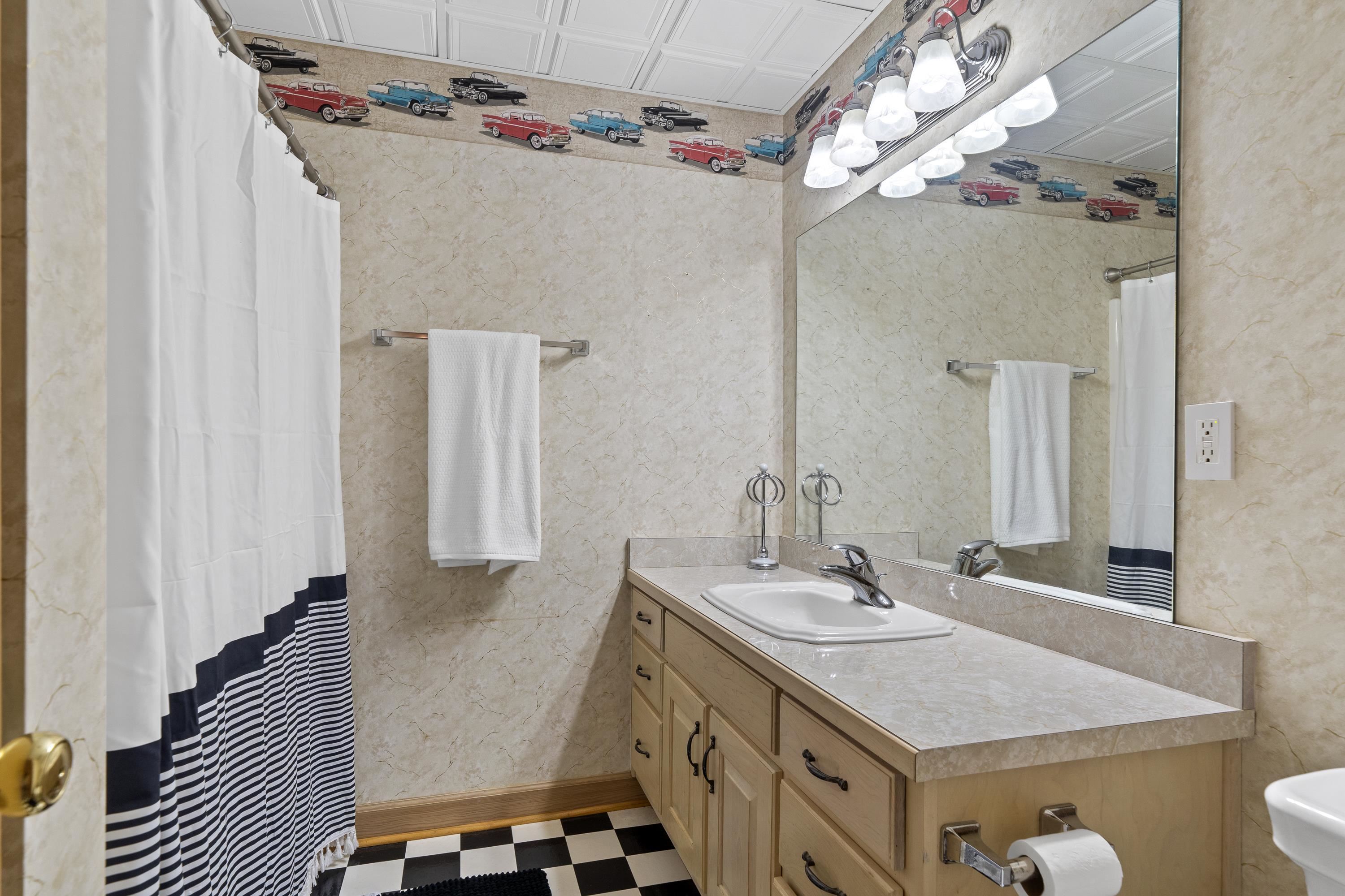 1361 NORTHWOODS DRIVE, Greensboro