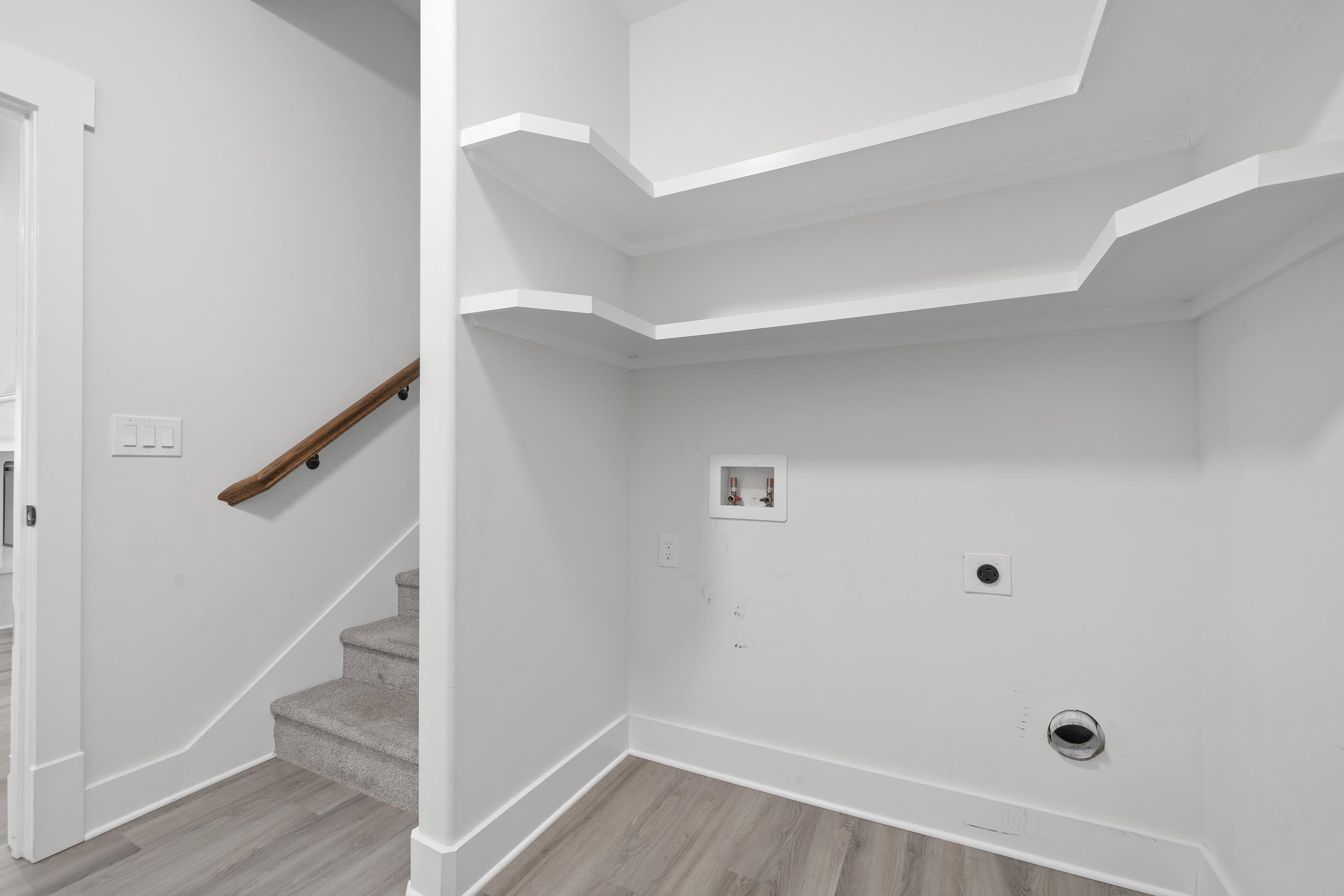 165 HUNTERS CHASE COURT