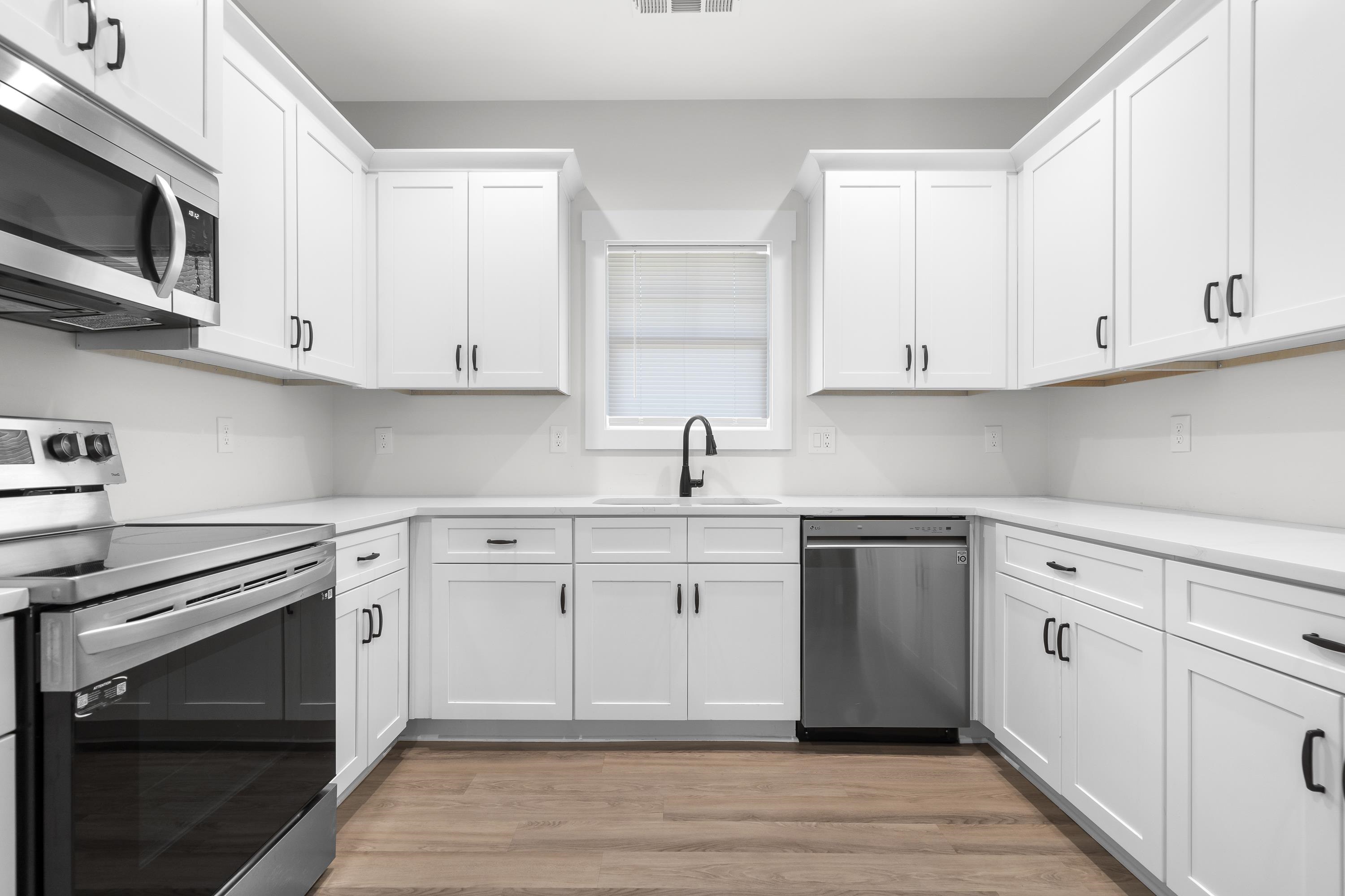 165 HUNTERS CHASE COURT