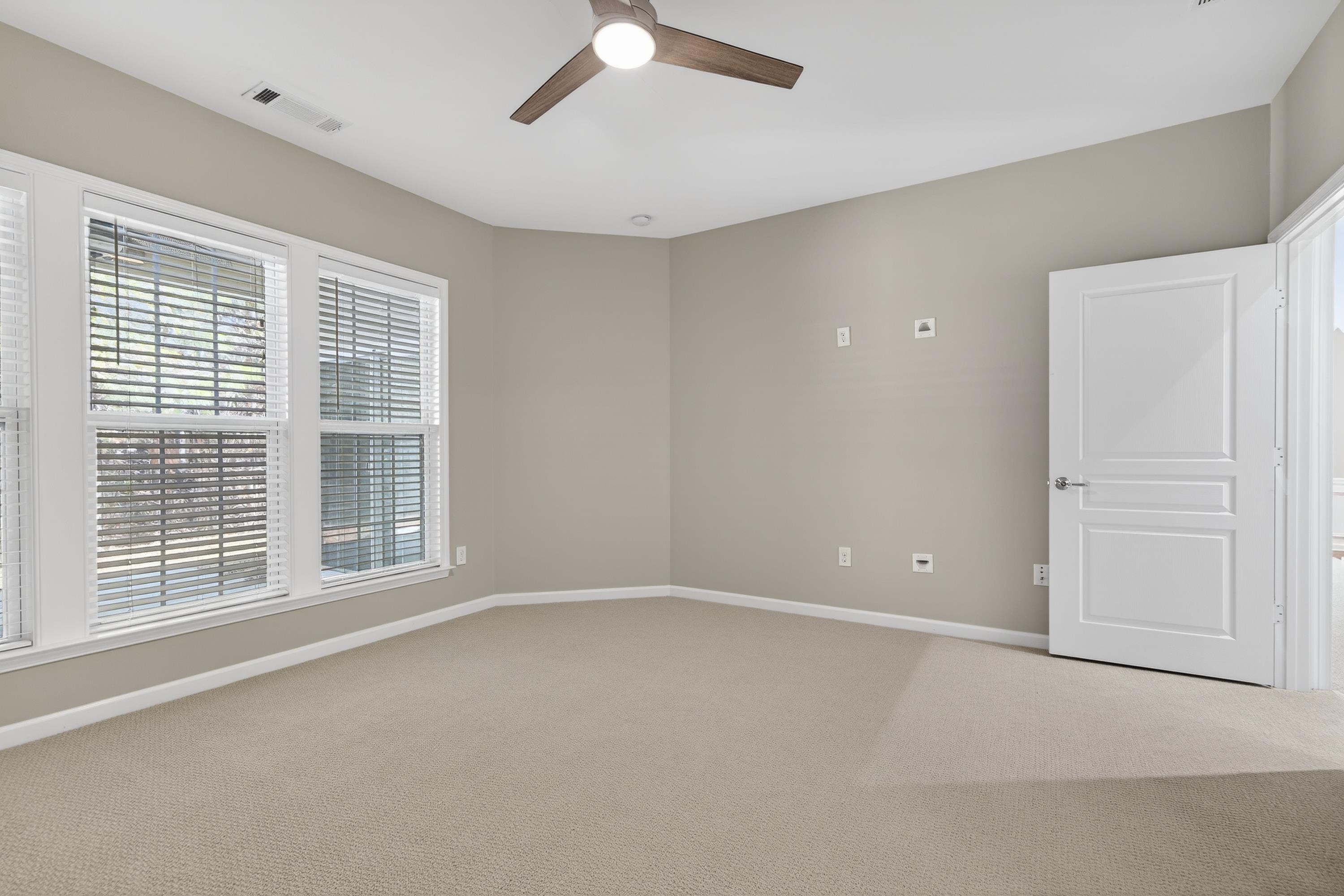 1060 SUMMER HOLLOW ROAD