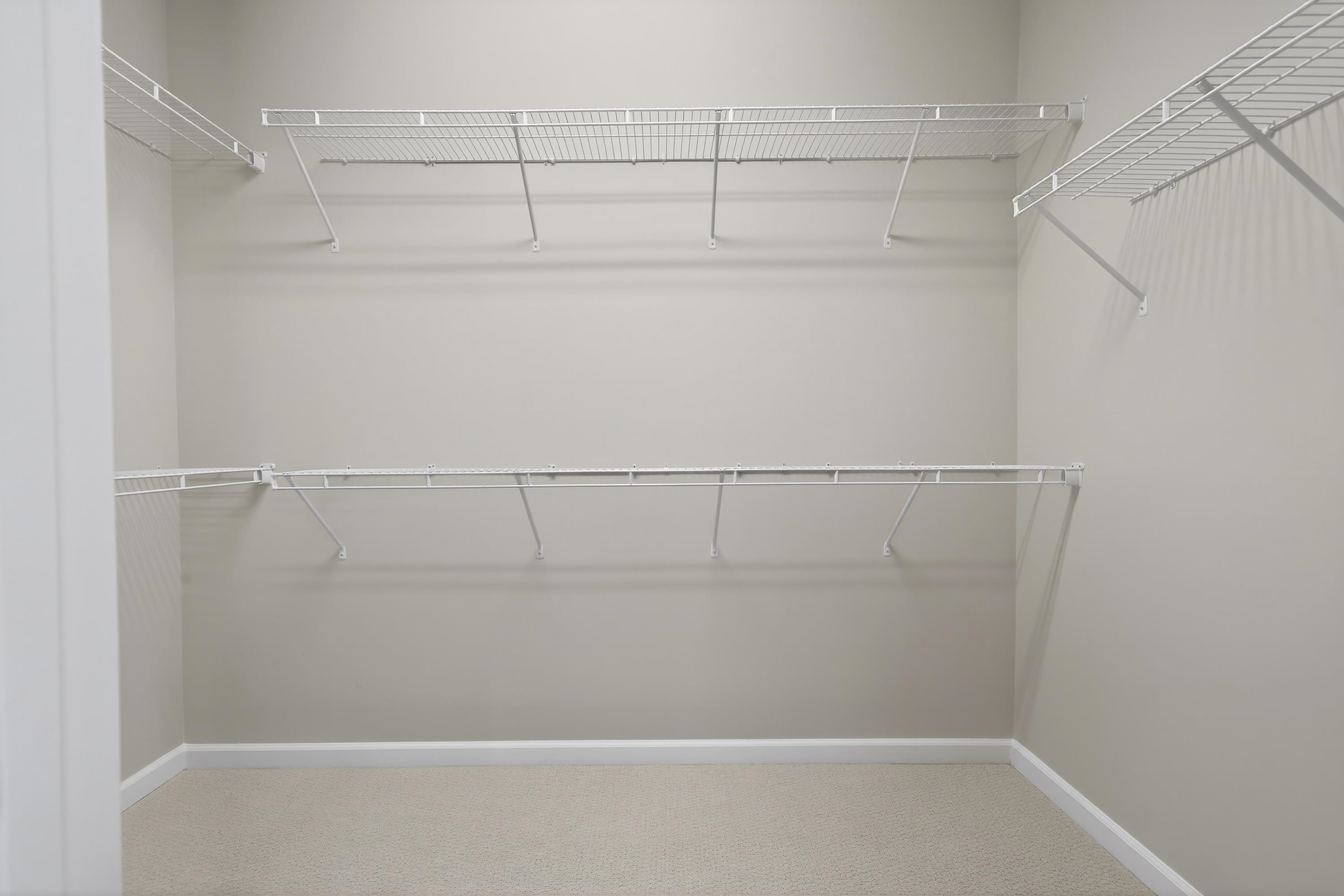 1060 SUMMER HOLLOW ROAD