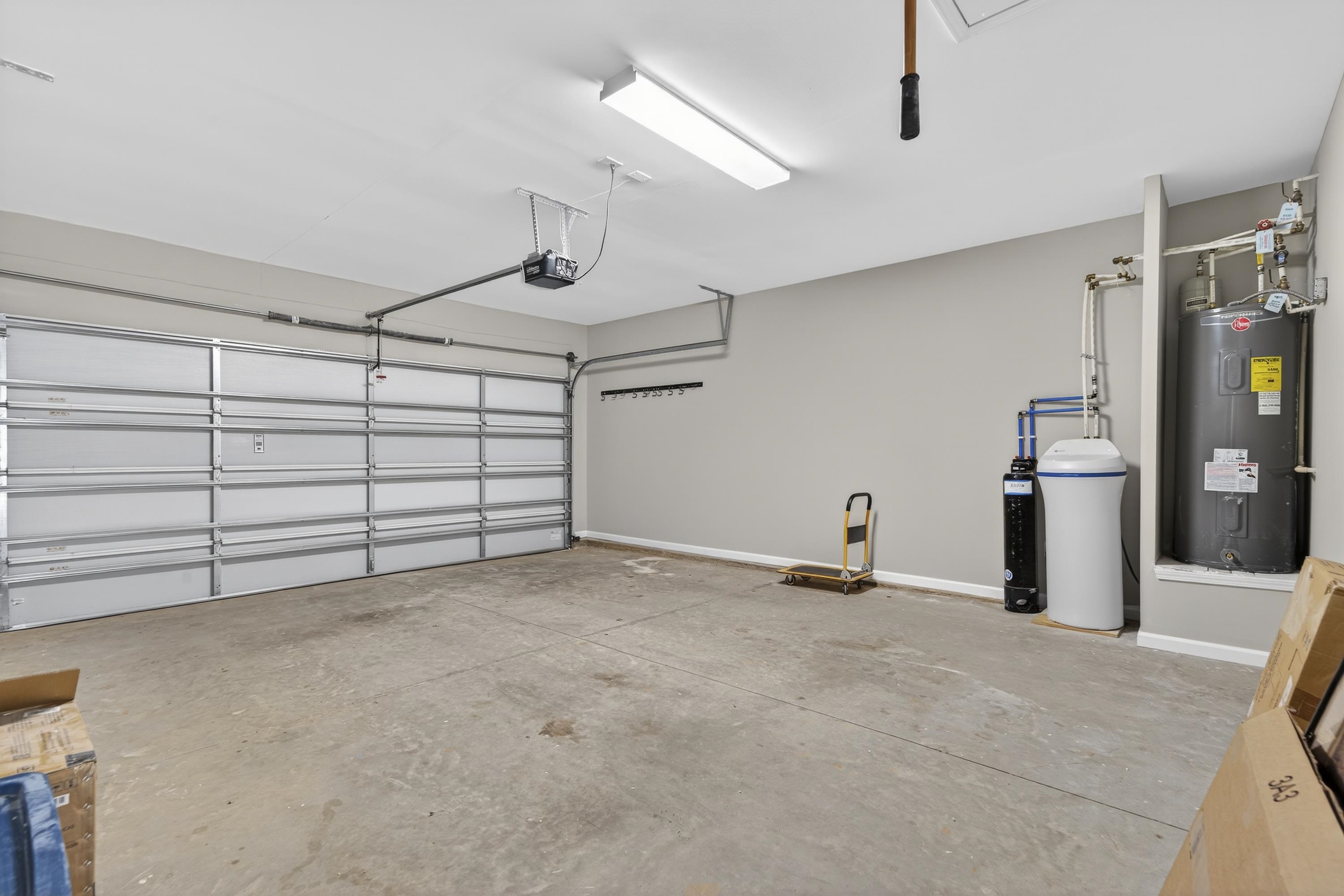 1060 SUMMER HOLLOW ROAD