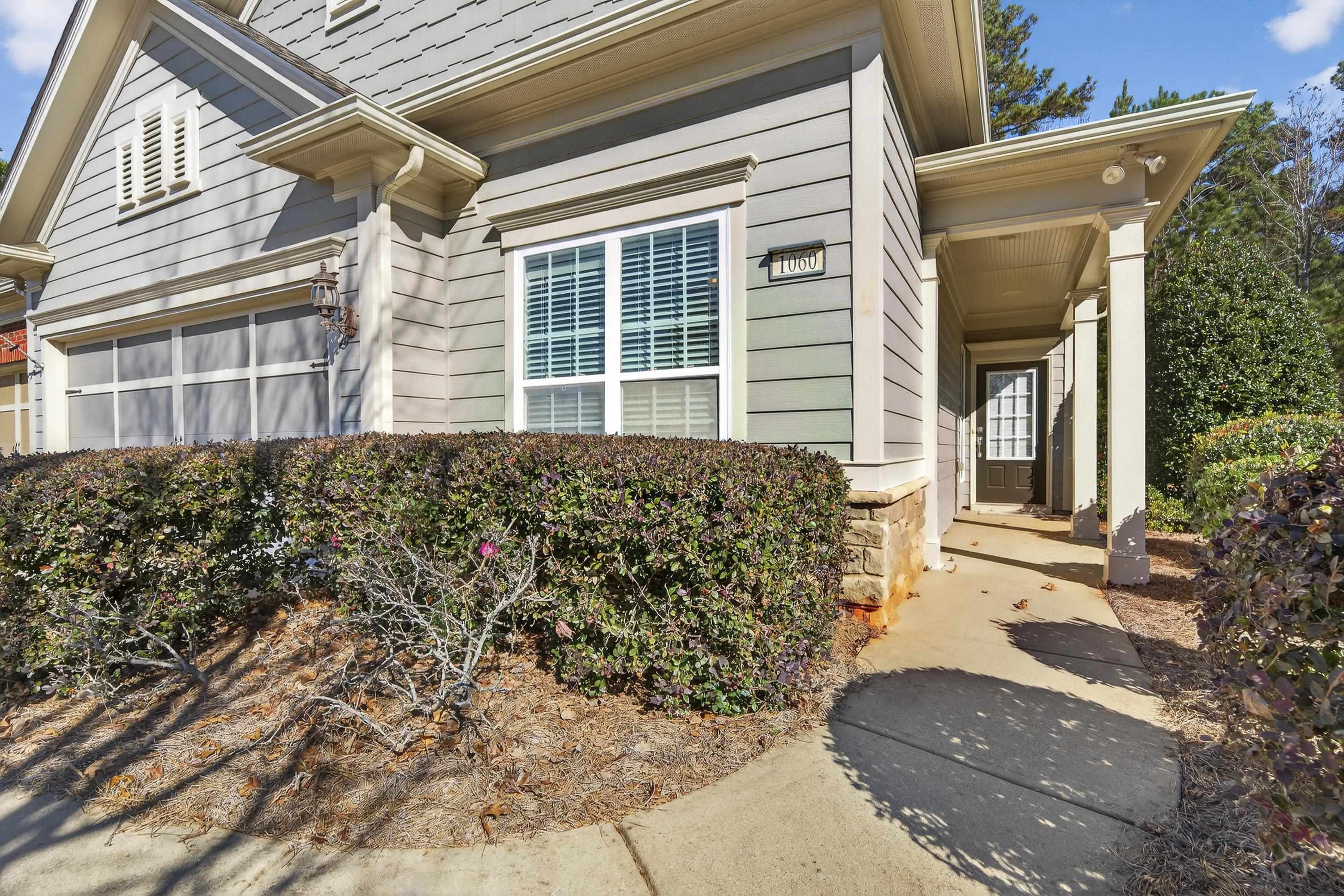 1060 SUMMER HOLLOW ROAD