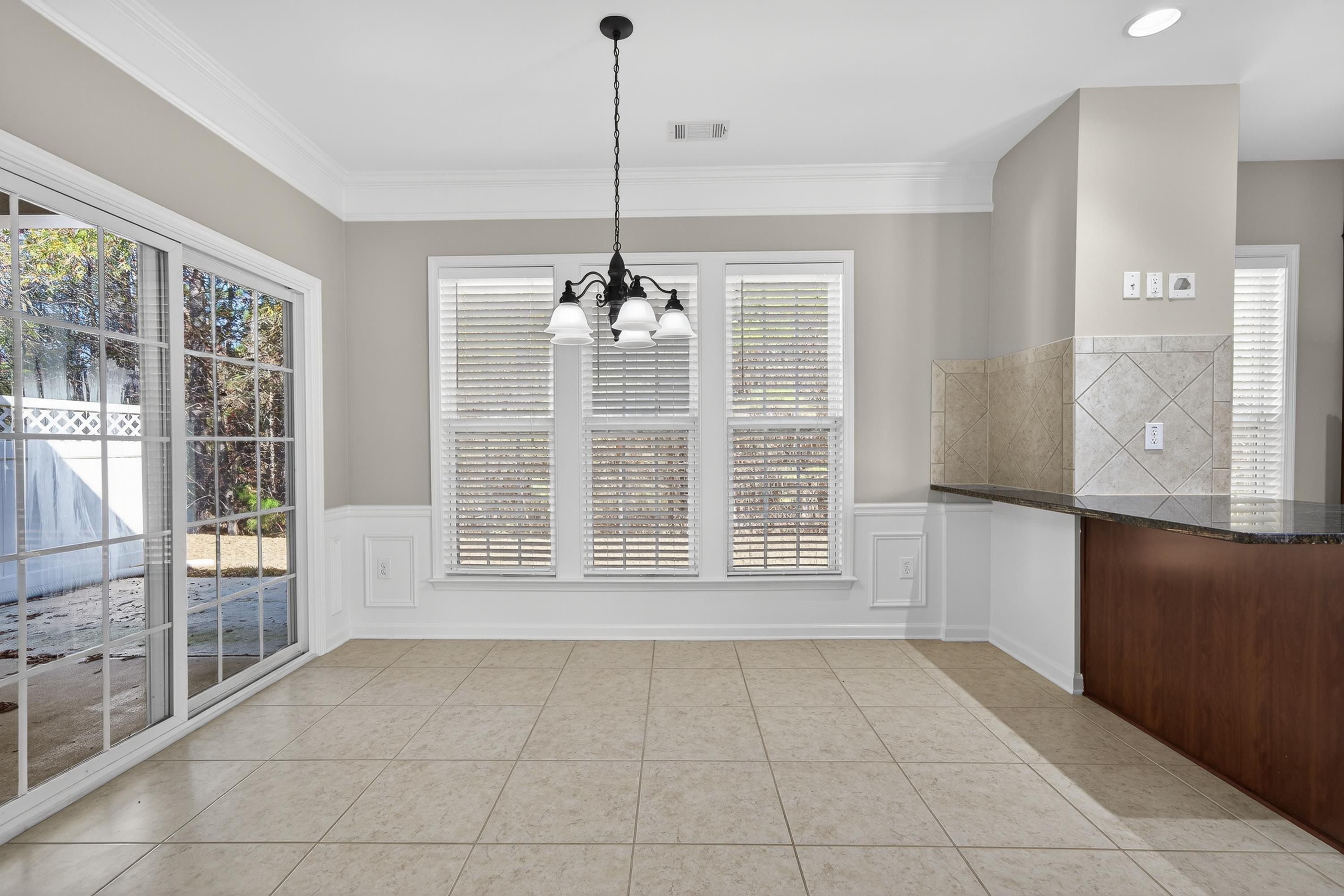 1060 SUMMER HOLLOW ROAD