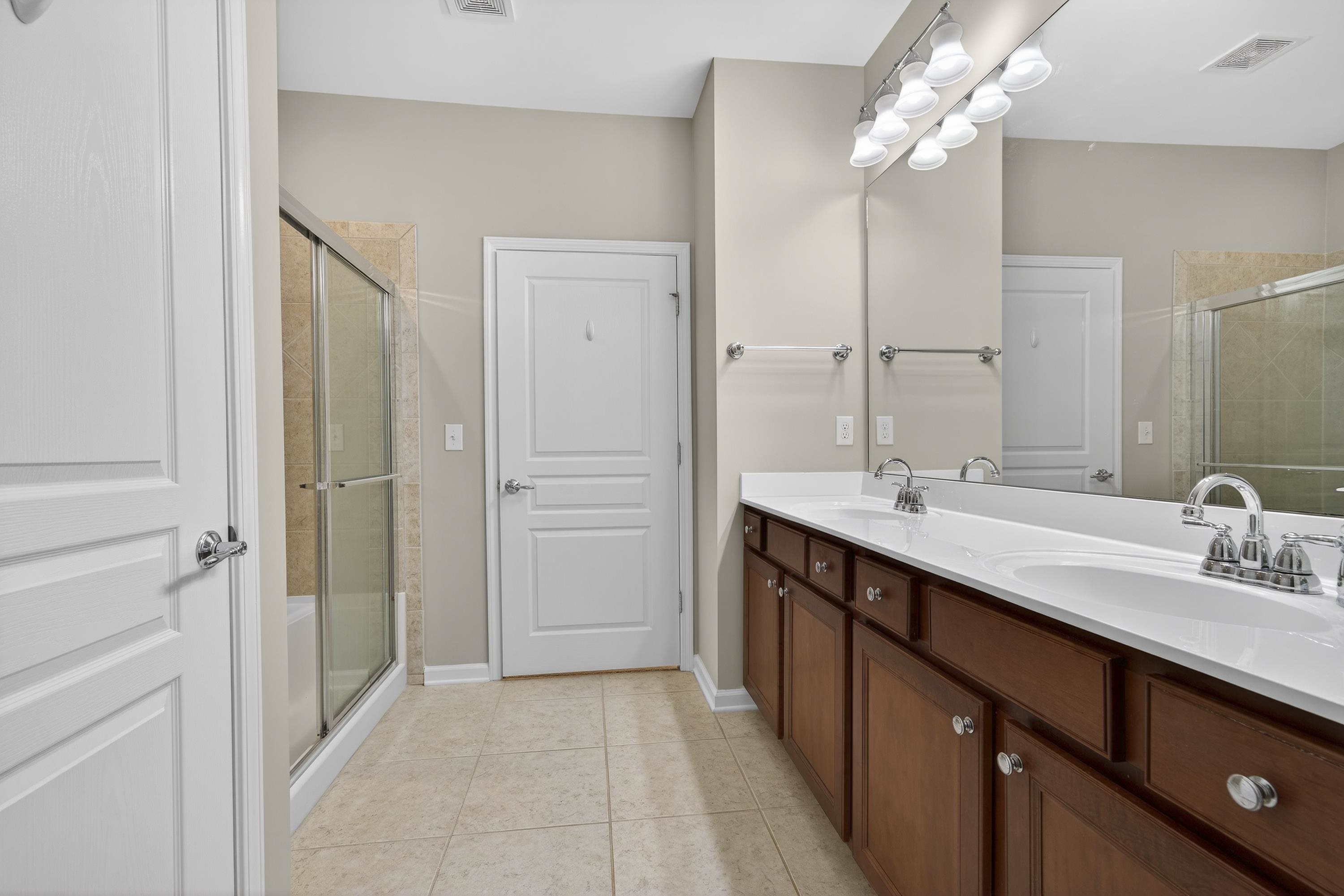 1060 SUMMER HOLLOW ROAD