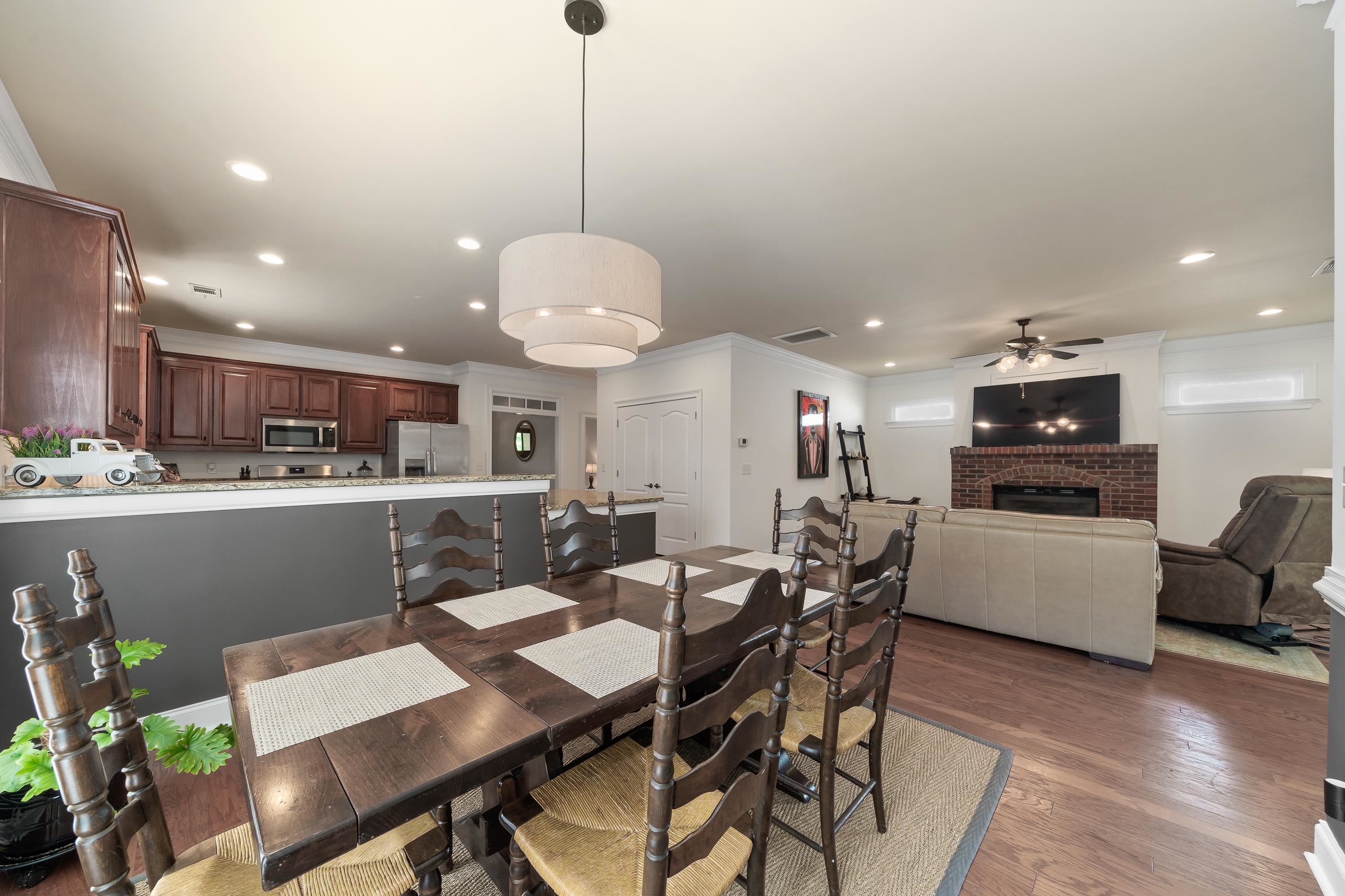 1531 CARRIAGE RIDGE DRIVE