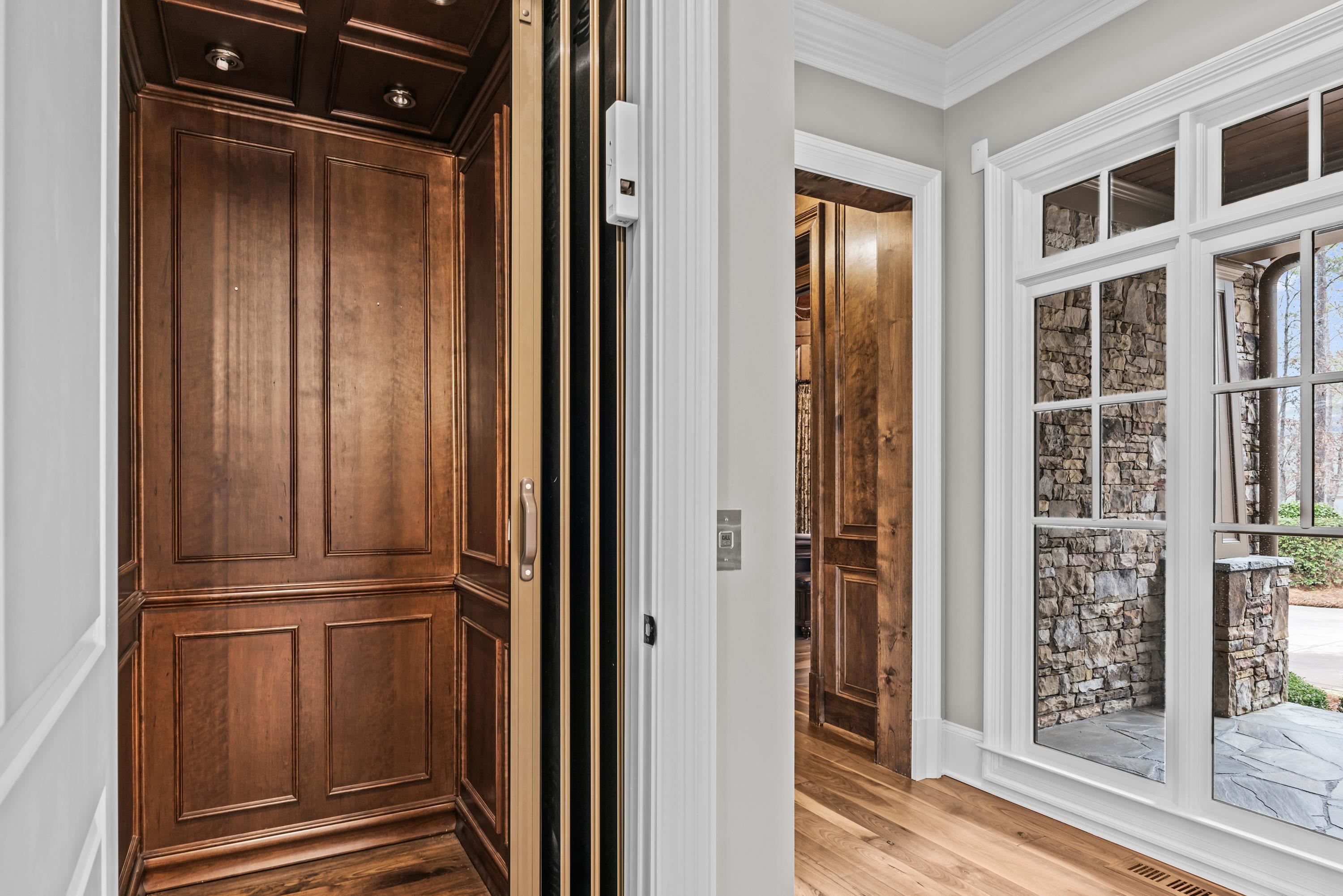 1251 LAKE CLUB DRIVE