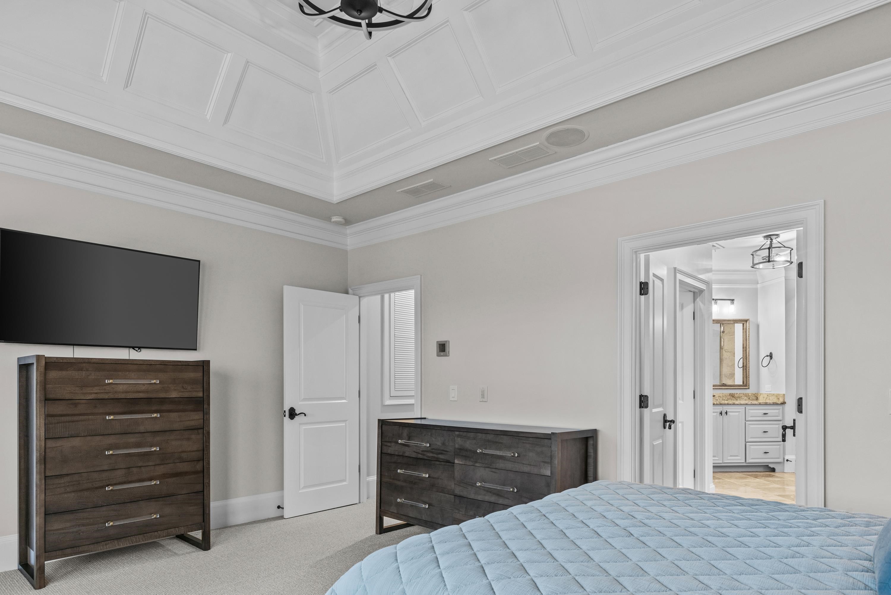 1251 LAKE CLUB DRIVE