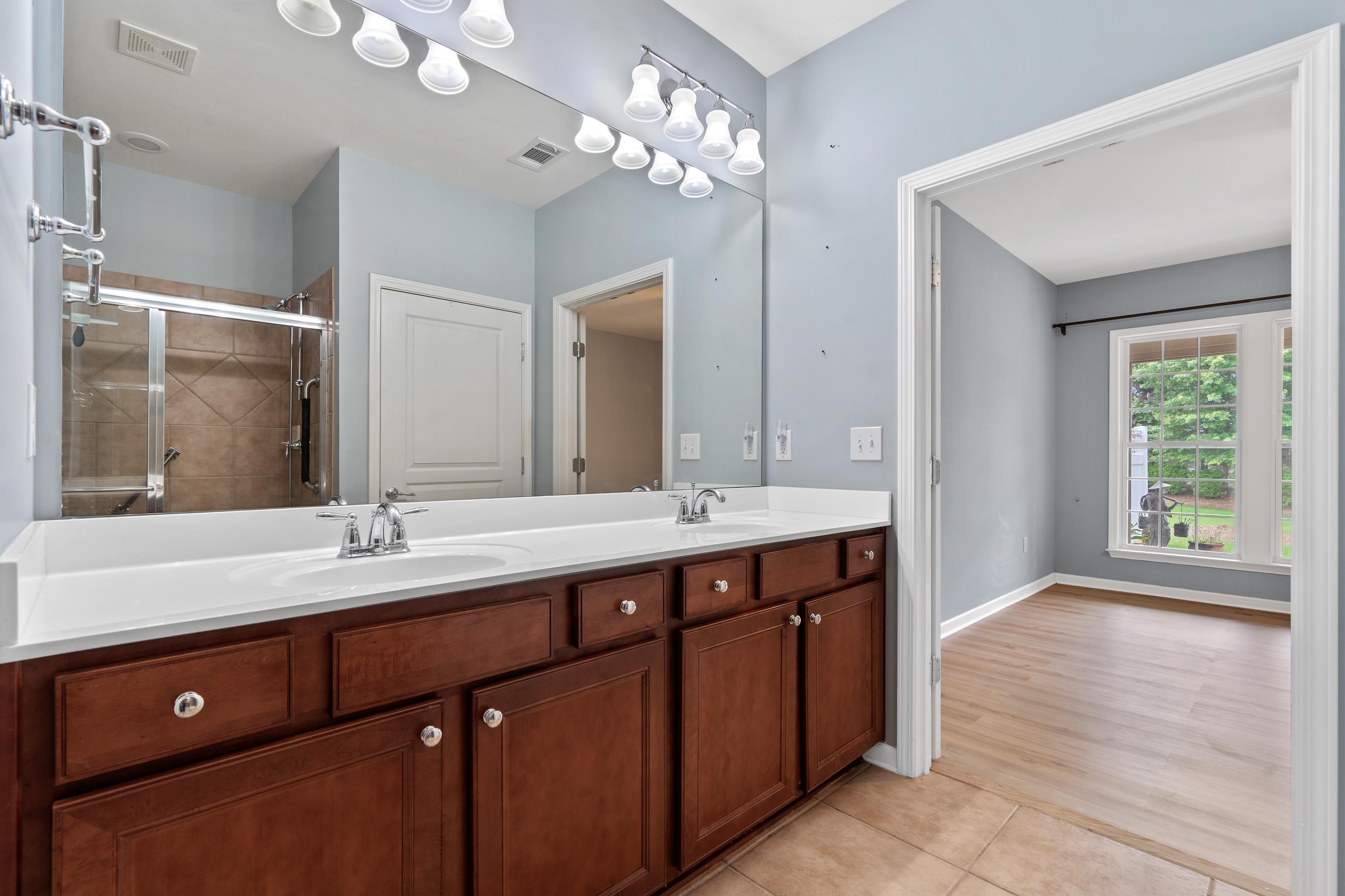 1370 SUMMER HOLLOW ROAD