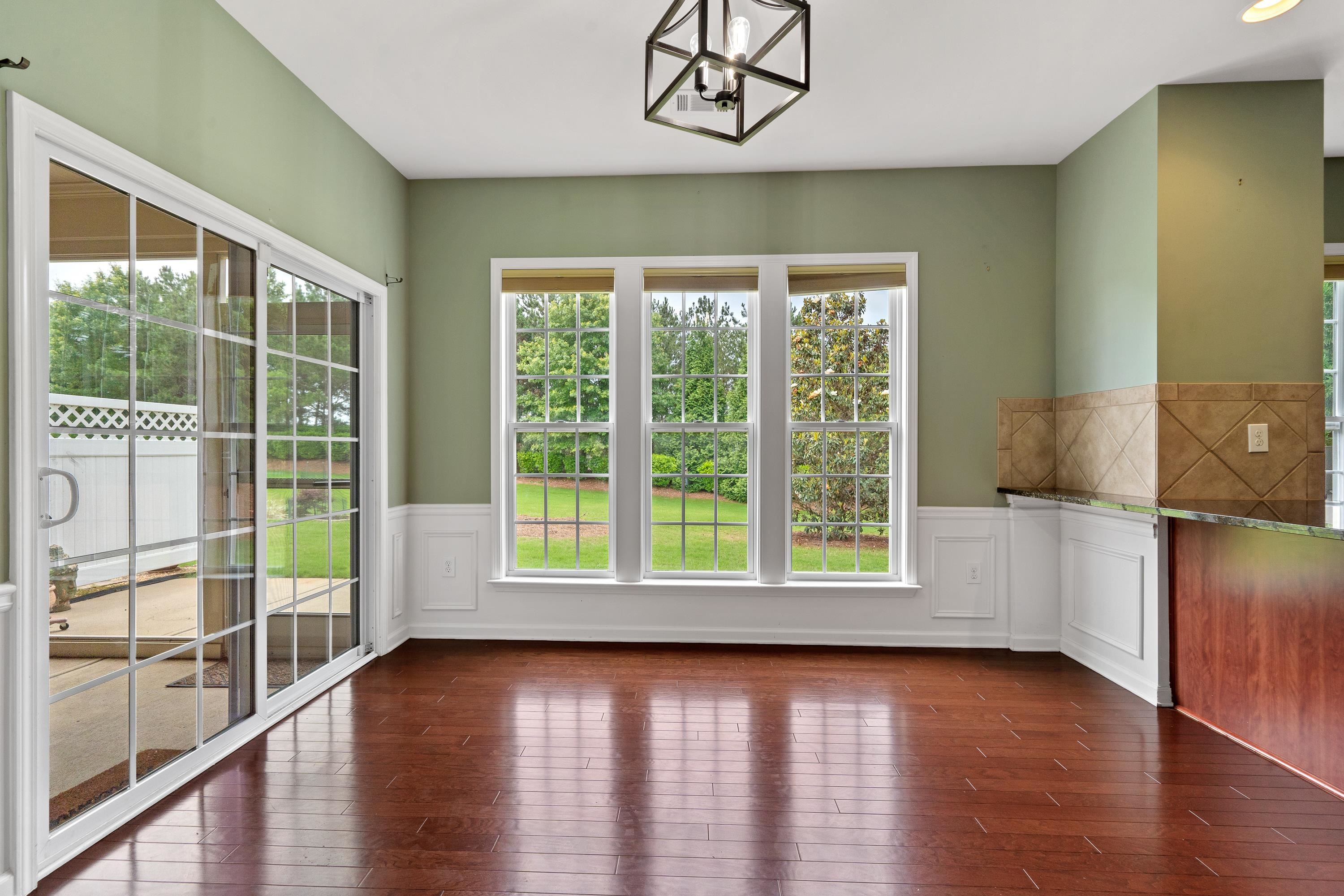 1370 SUMMER HOLLOW ROAD