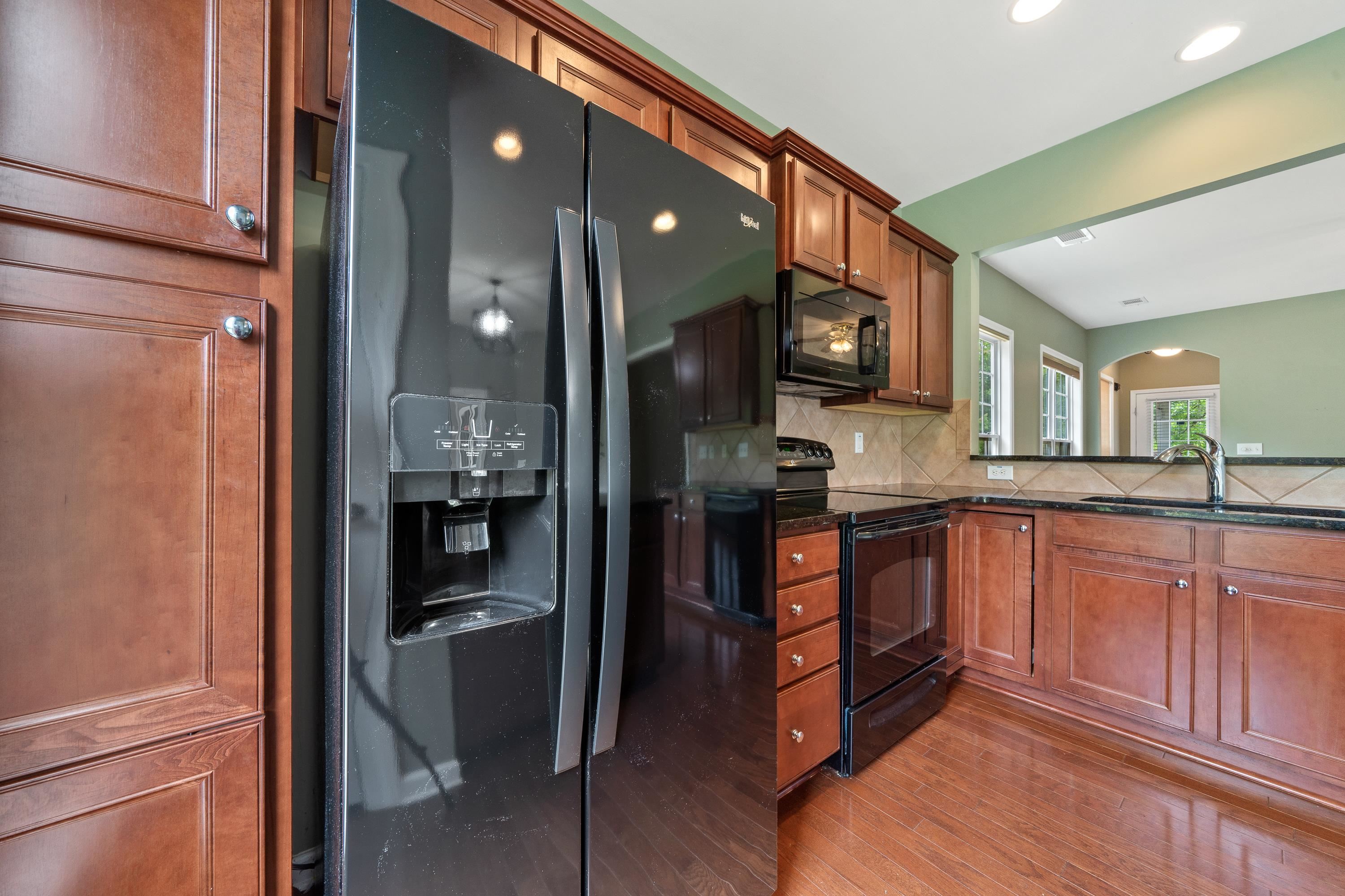 1370 SUMMER HOLLOW ROAD