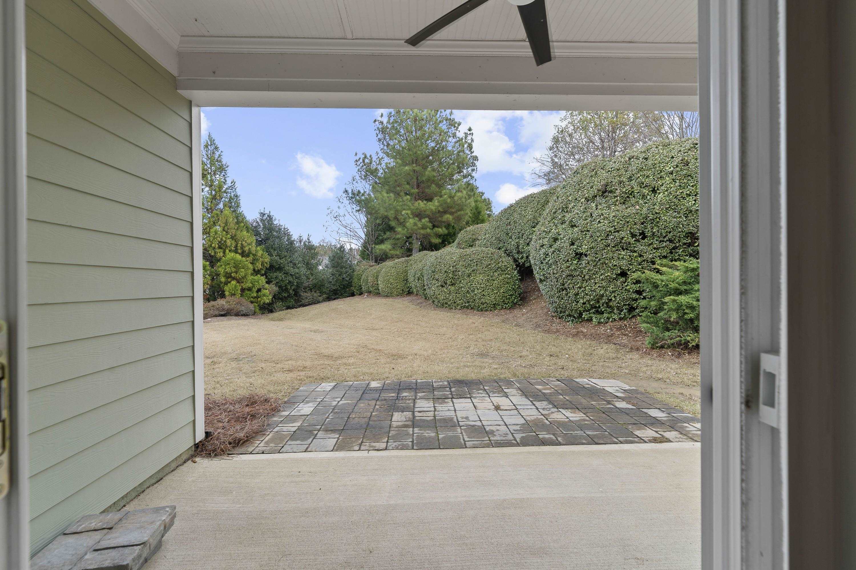 1040 CREEKWOOD PLACE