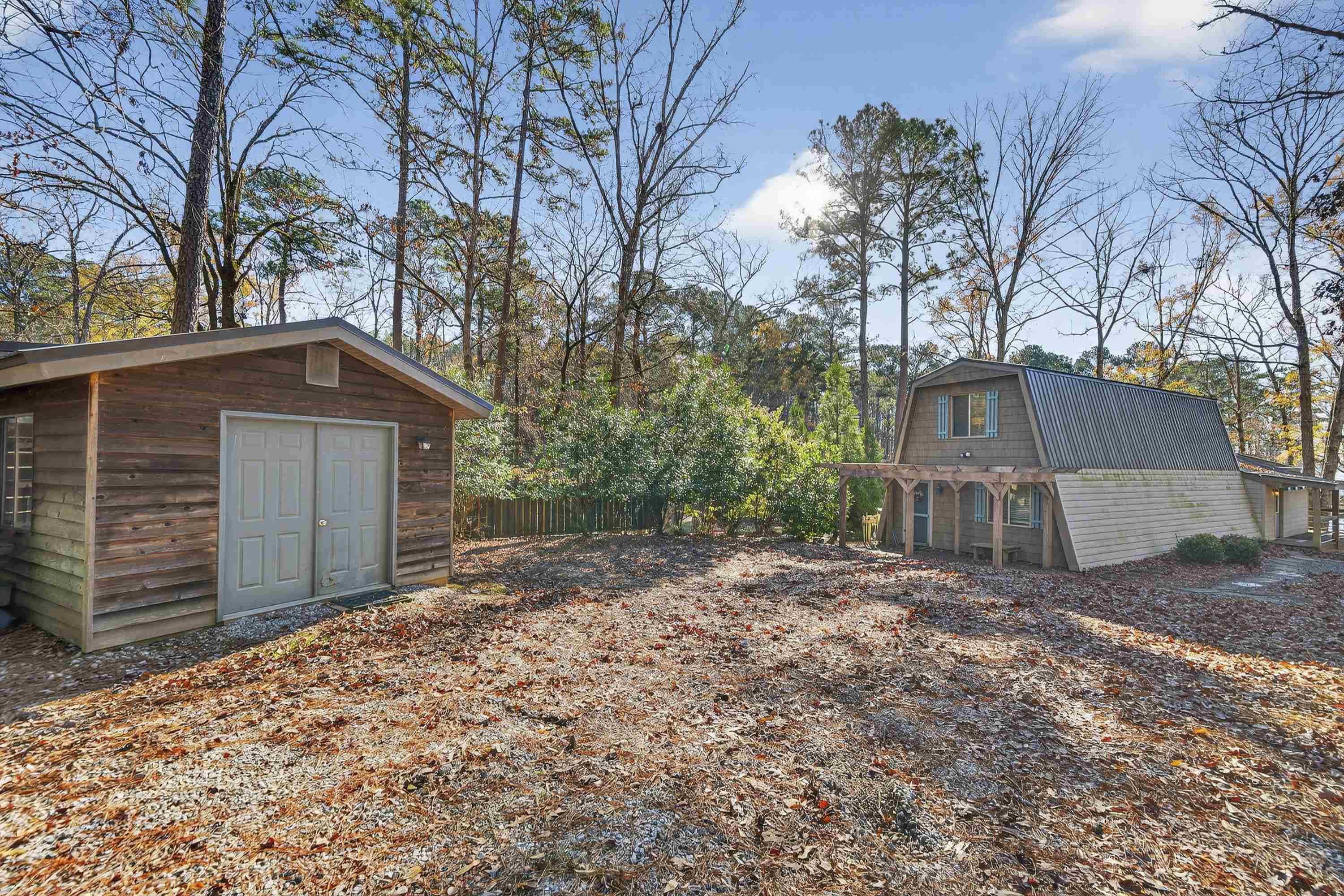 1000 TREE-A-COON PLACE