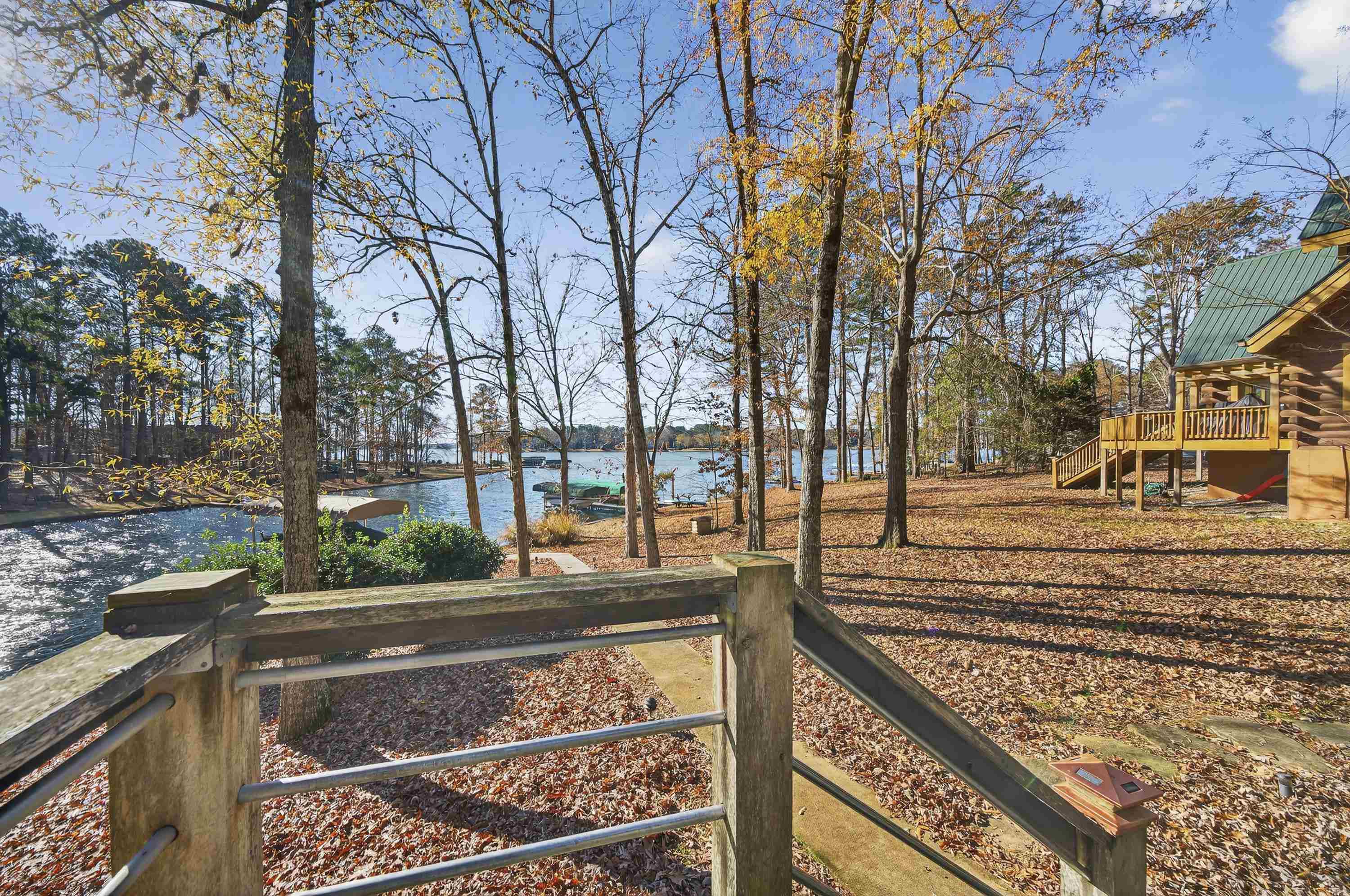 1000 TREE-A-COON PLACE