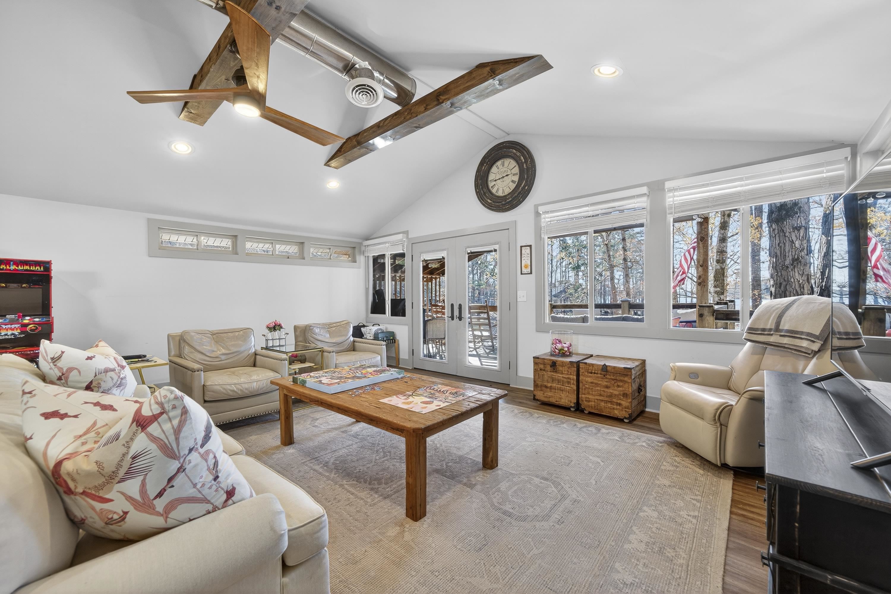 1000 TREE-A-COON PLACE