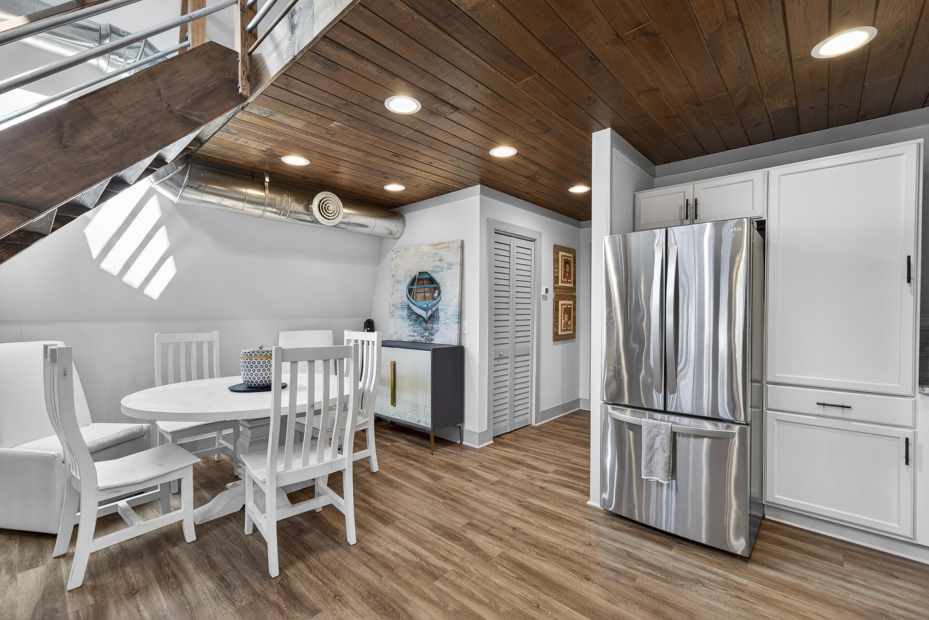 1000 TREE-A-COON PLACE