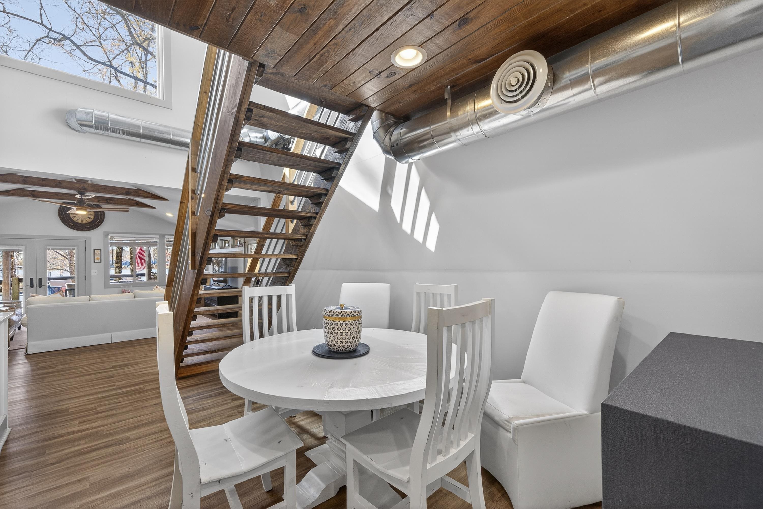 1000 TREE-A-COON PLACE