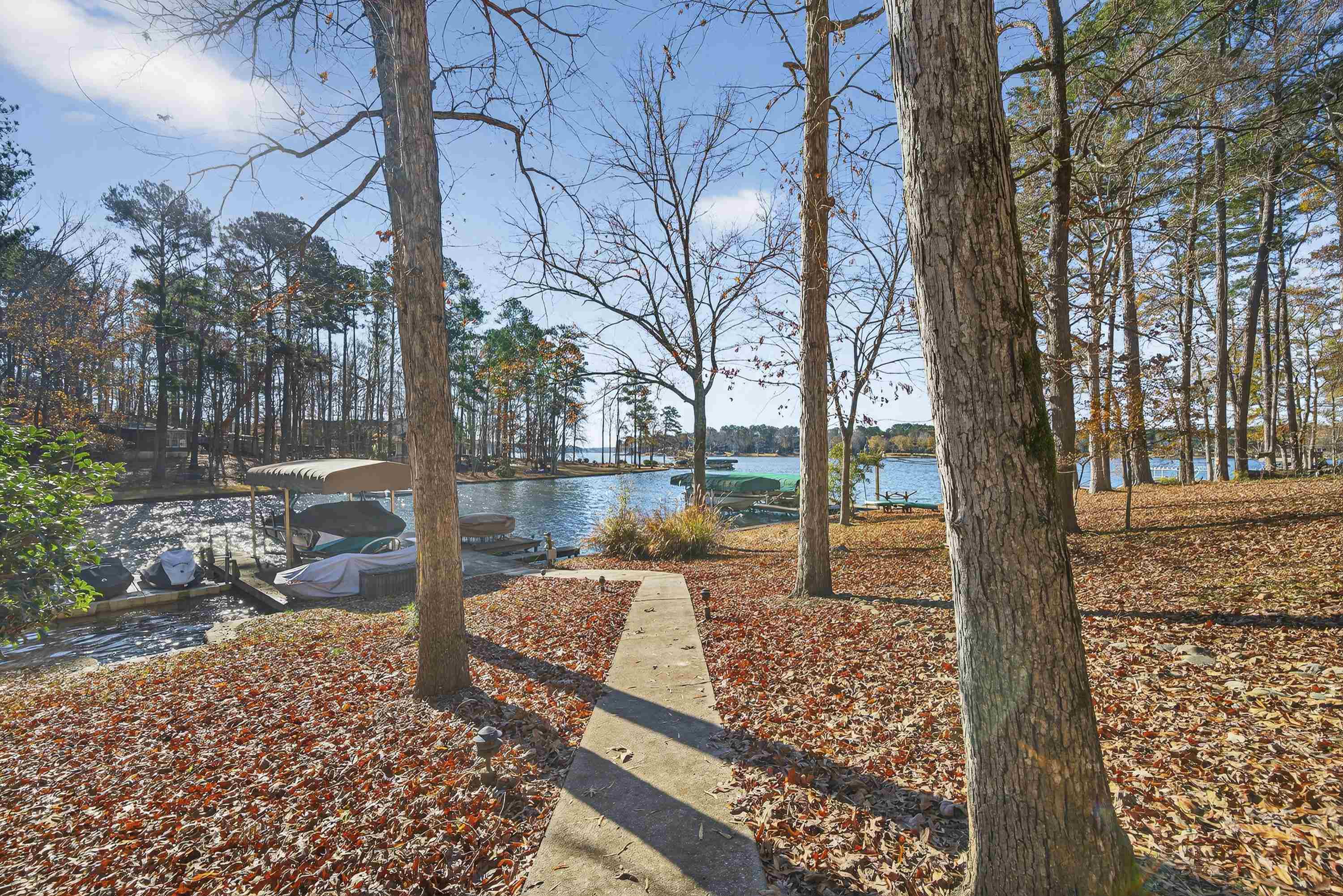 1000 TREE-A-COON PLACE