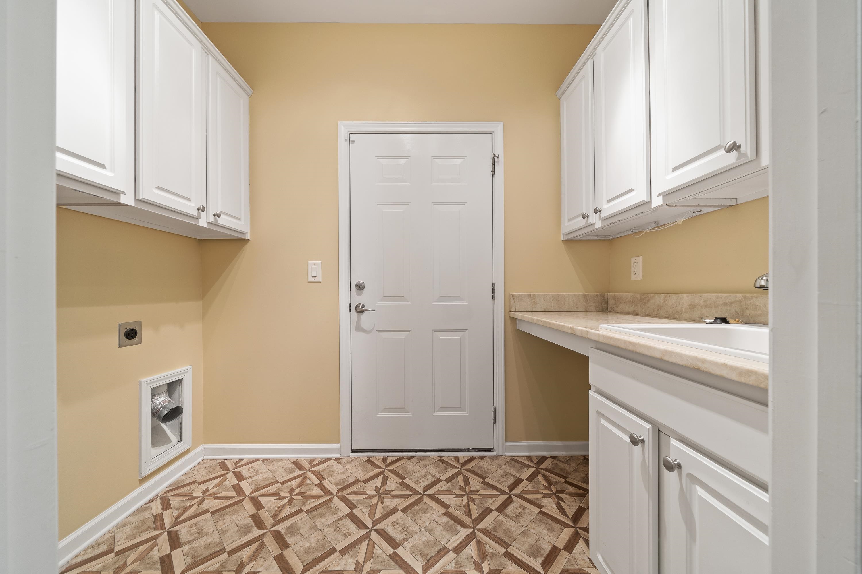 1080 WATER FRONT ROAD