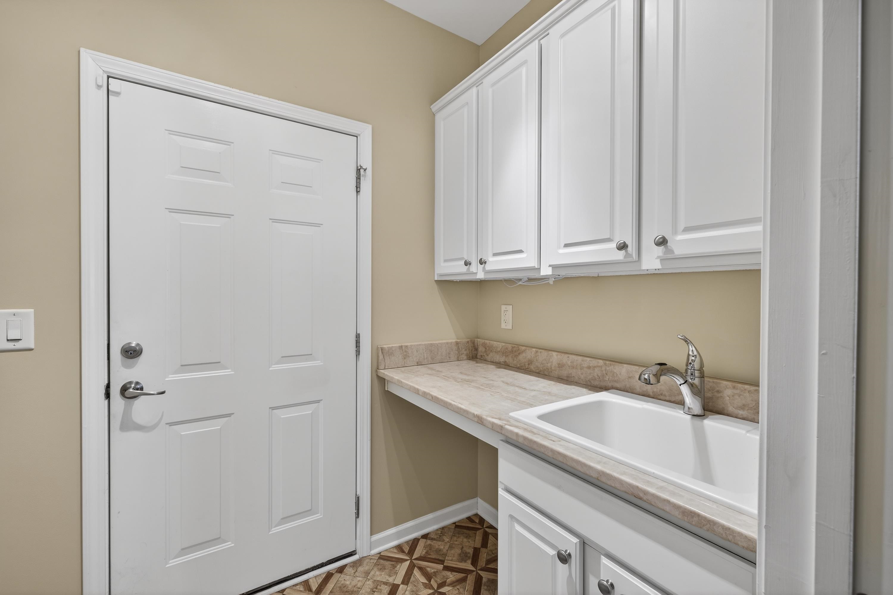 1080 WATER FRONT ROAD