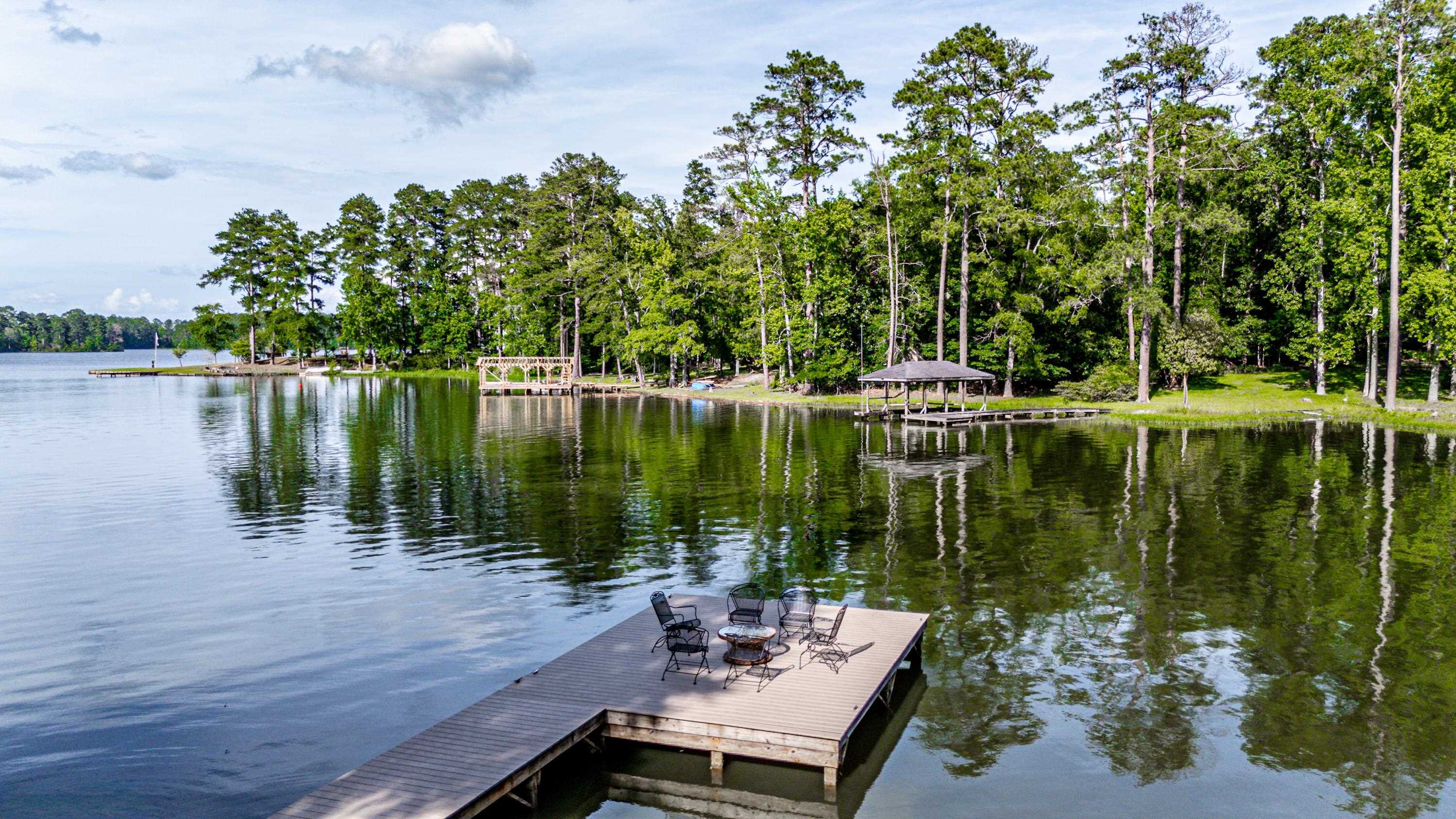 1005 DENNIS STATION ROAD