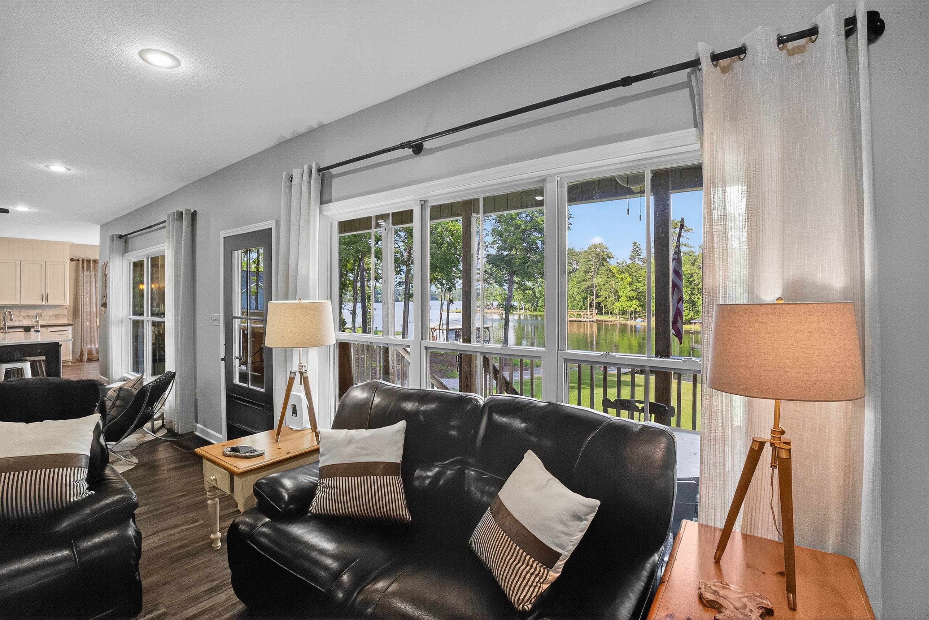 1005 DENNIS STATION ROAD