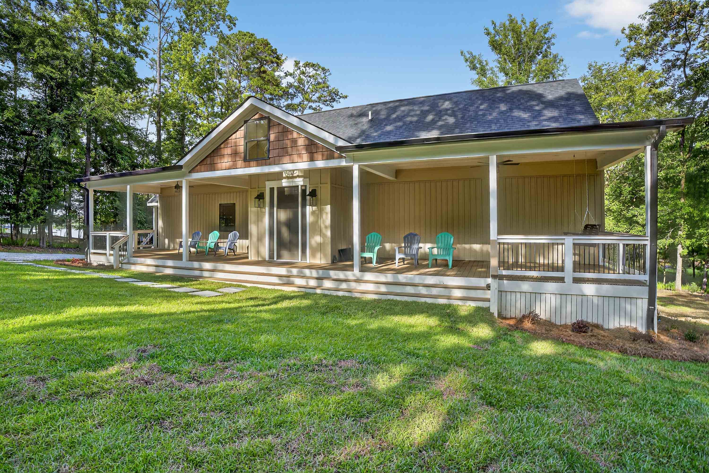 1005 DENNIS STATION ROAD