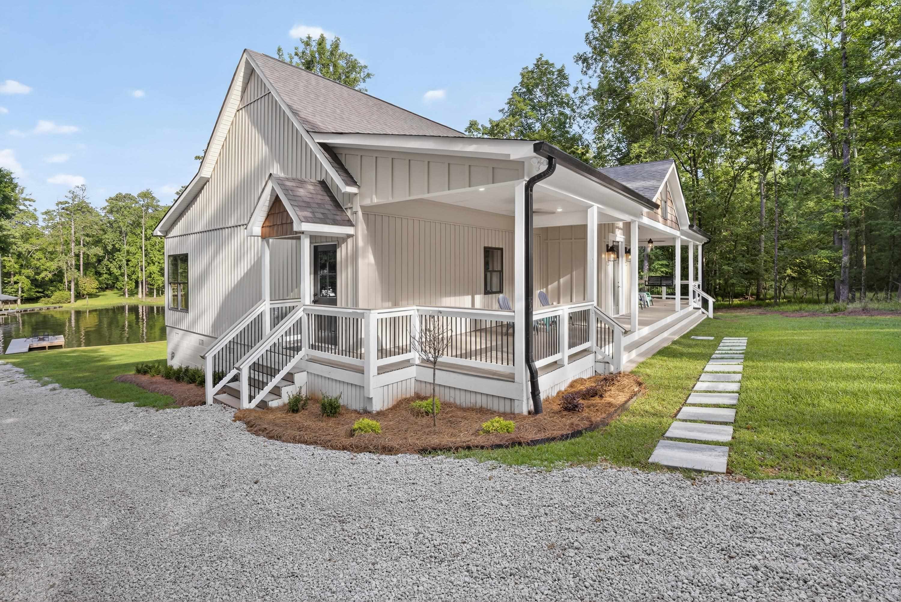 1005 DENNIS STATION ROAD