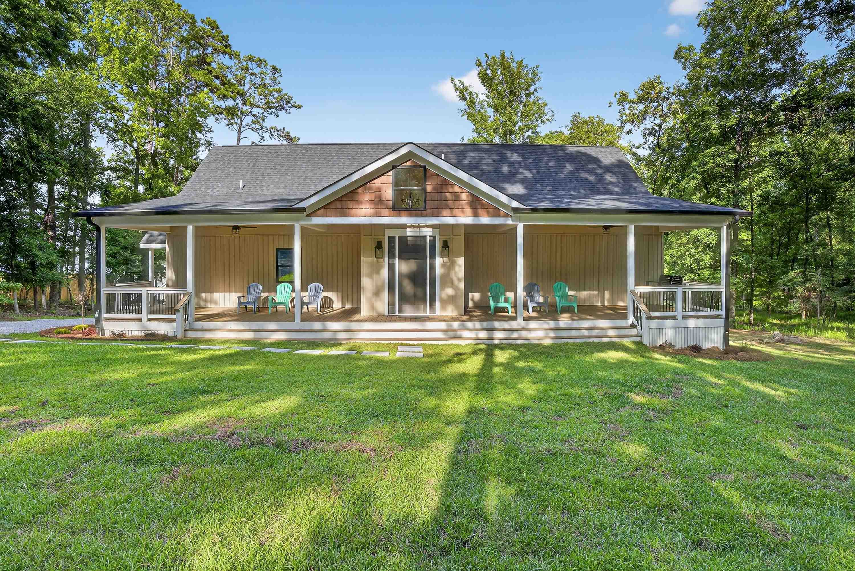 1005 DENNIS STATION ROAD