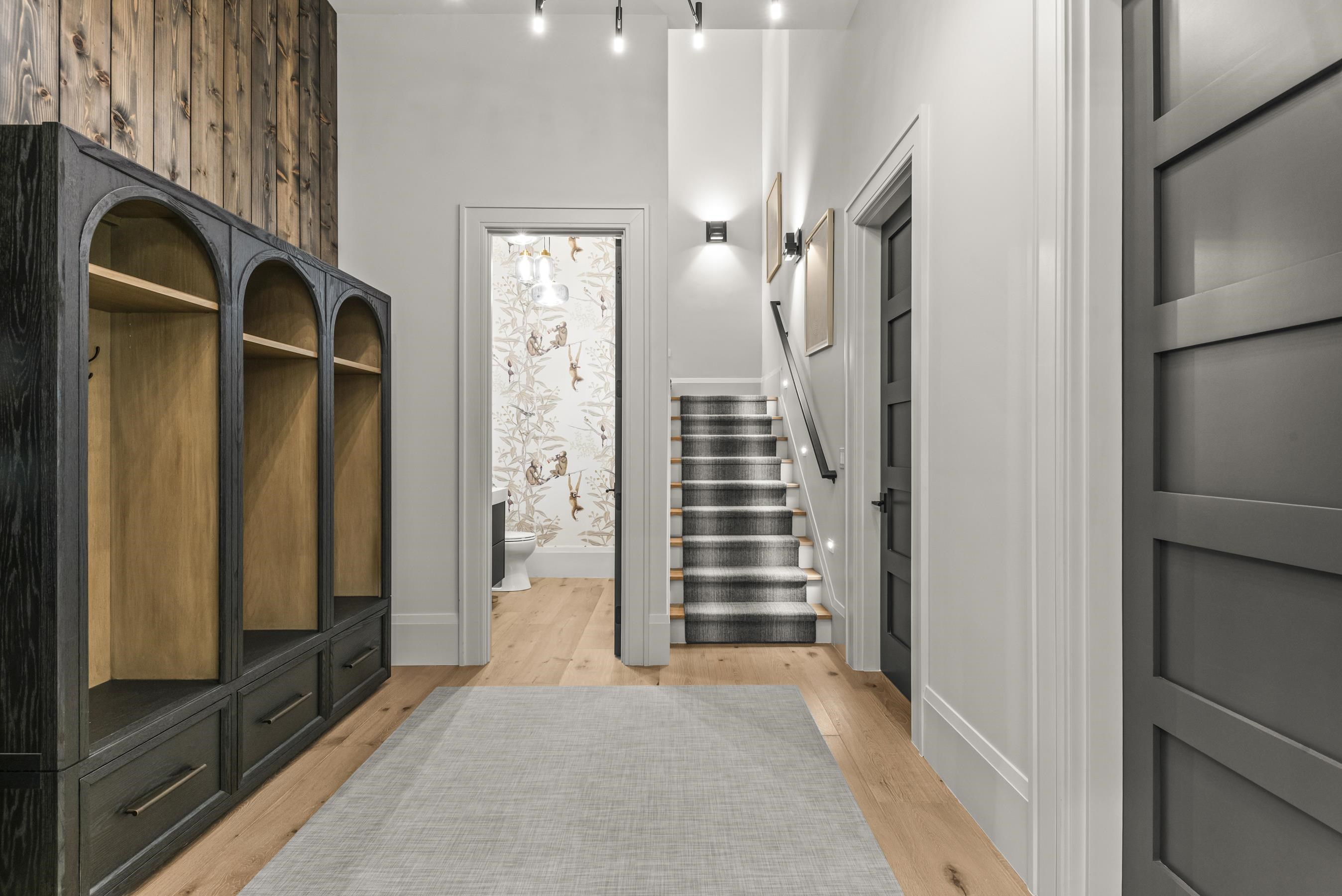 1131 NEARY RIDGE
