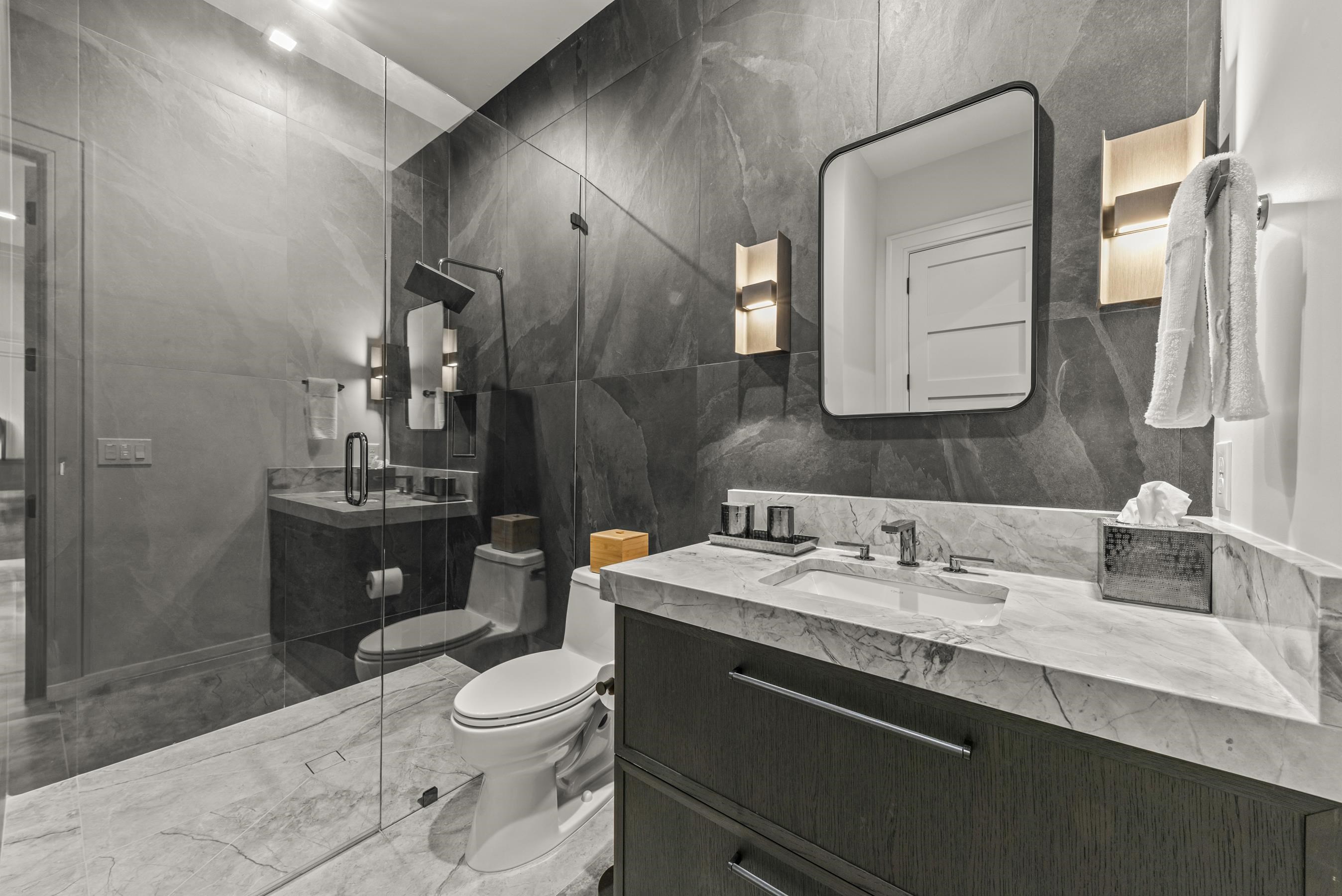 1131 NEARY RIDGE