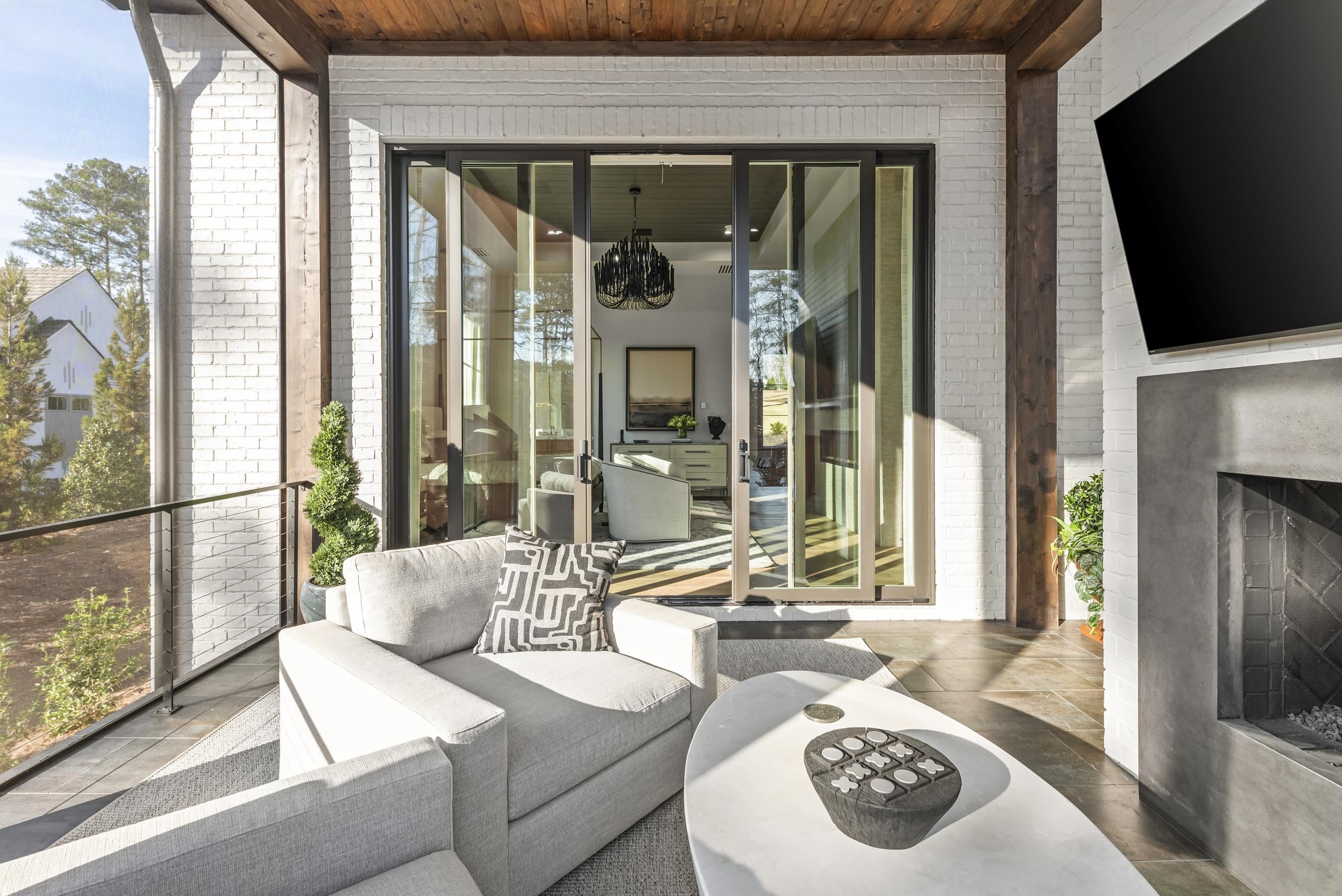 1131 NEARY RIDGE