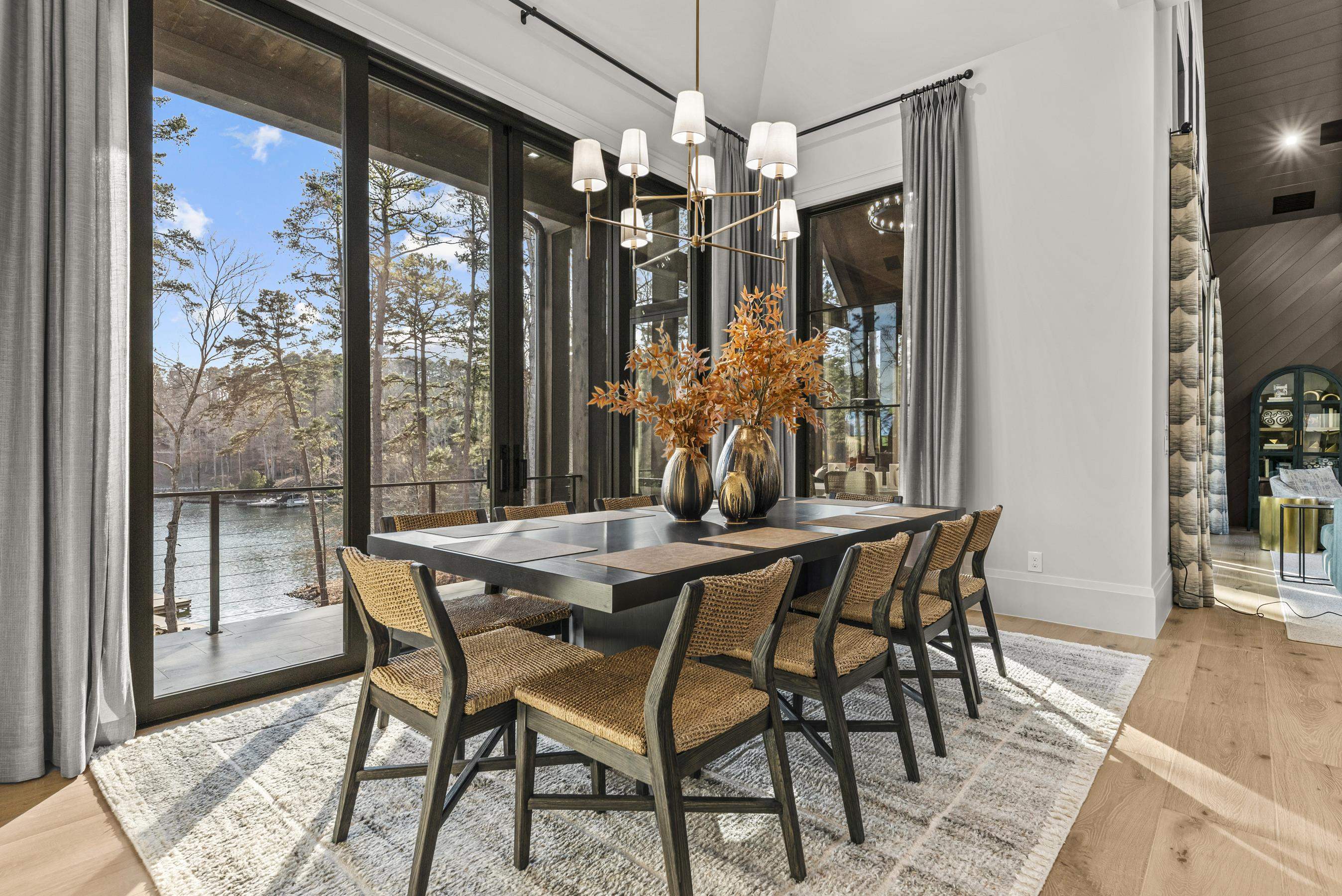 1131 NEARY RIDGE