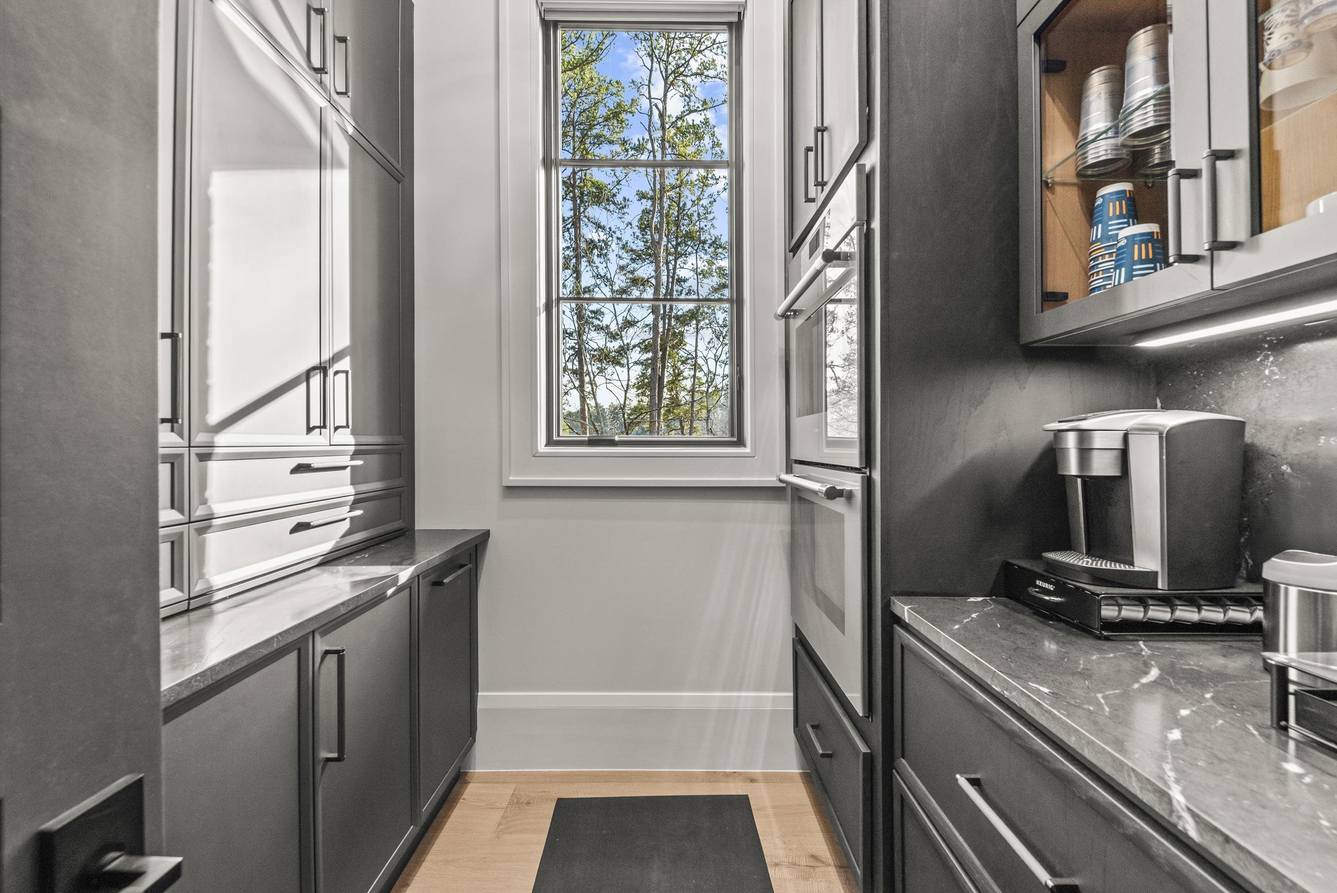 1131 NEARY RIDGE